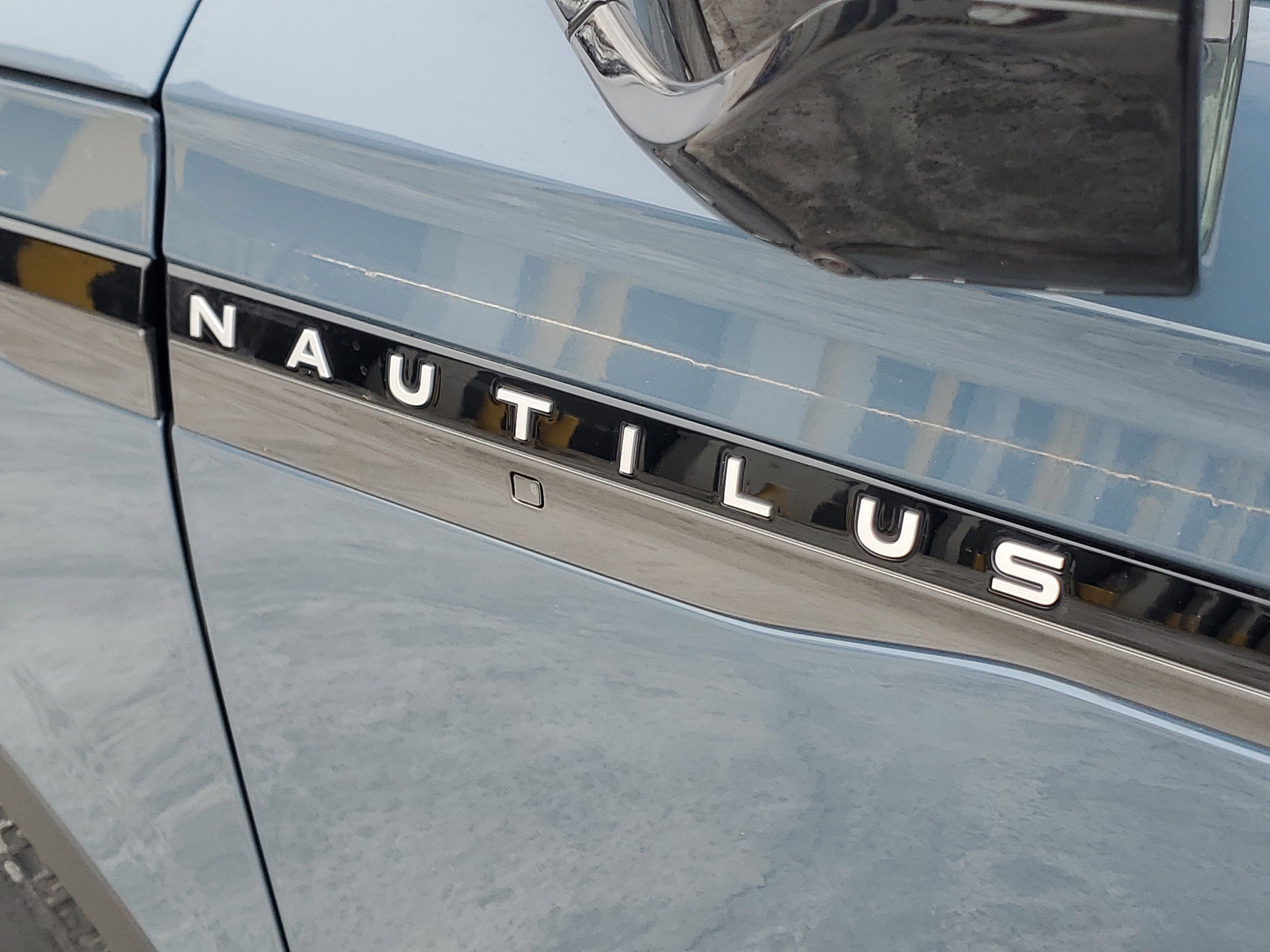 2026 Lincoln Nautilus Premiere Hybrid