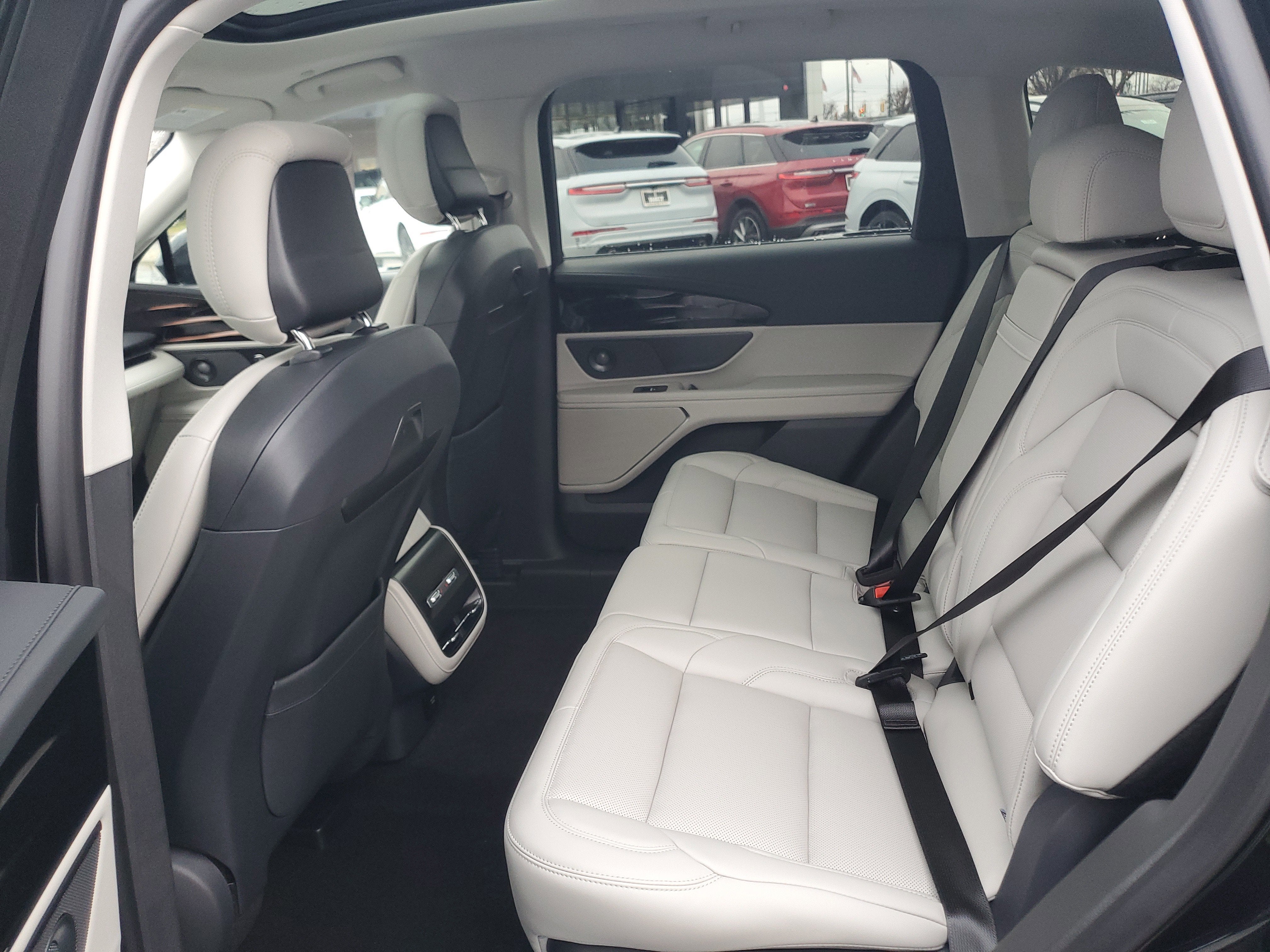 2026 Lincoln Nautilus Premiere Hybrid