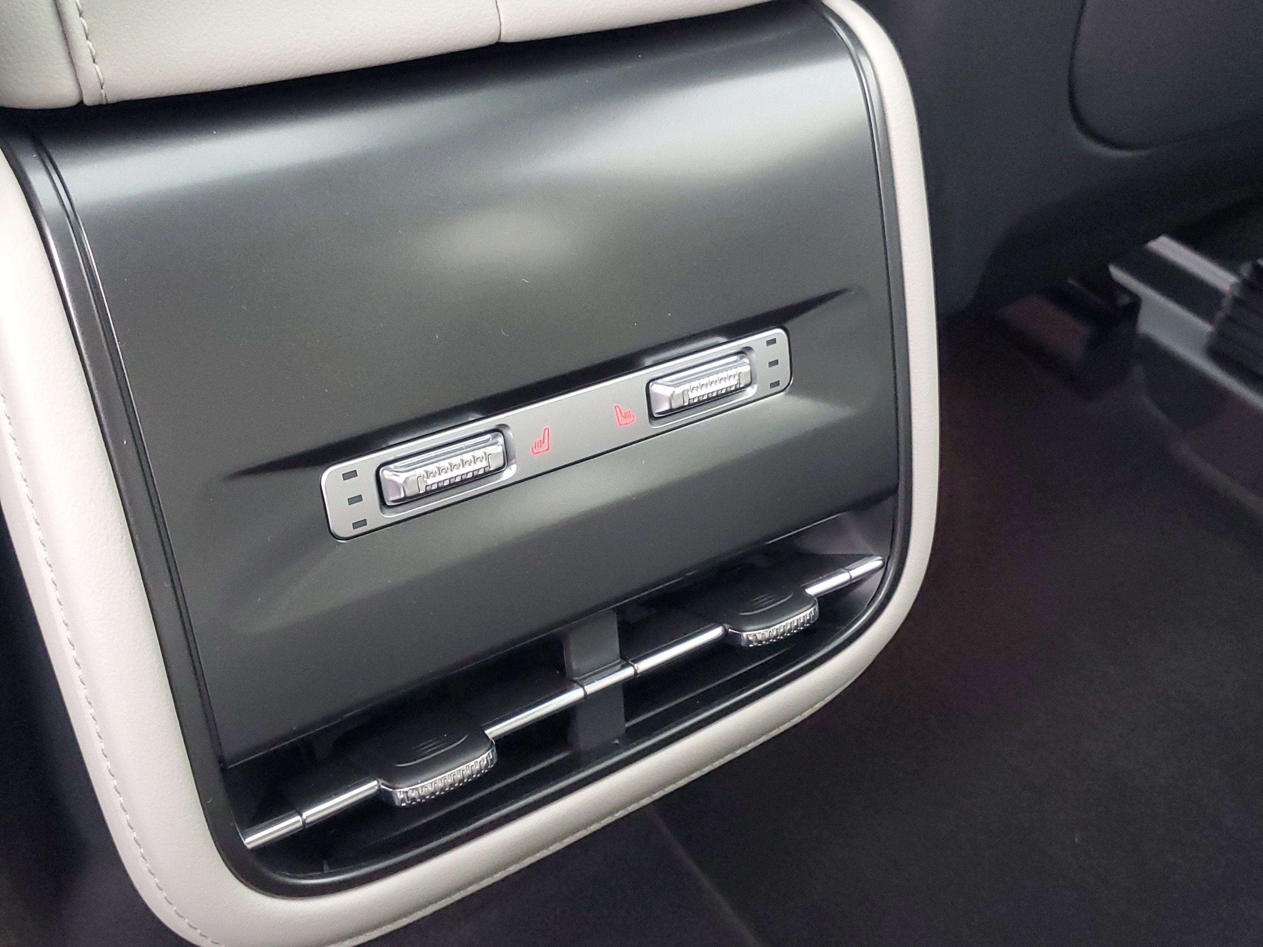 2026 Lincoln Nautilus Premiere Hybrid