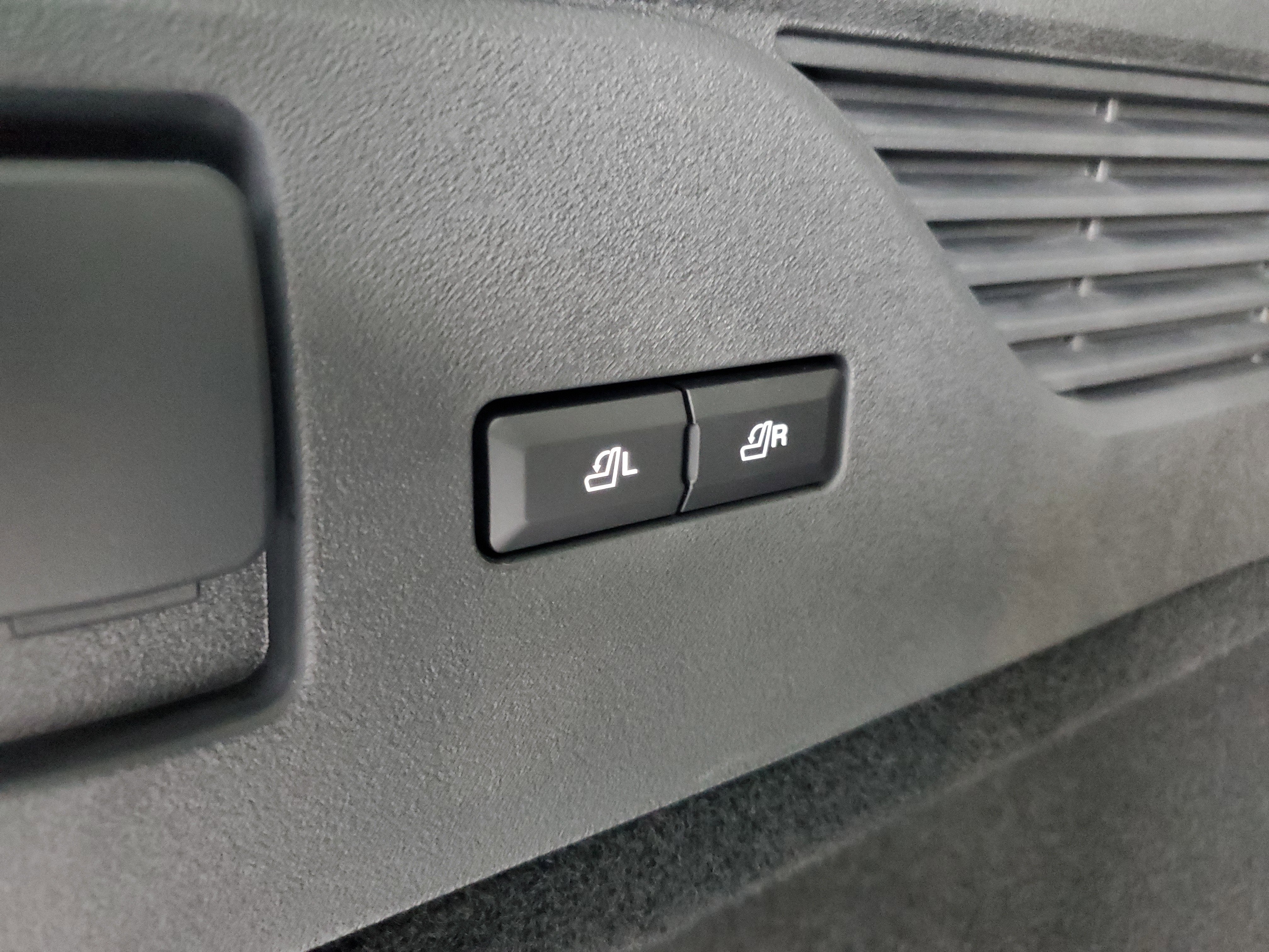 2026 Lincoln Nautilus Premiere Hybrid