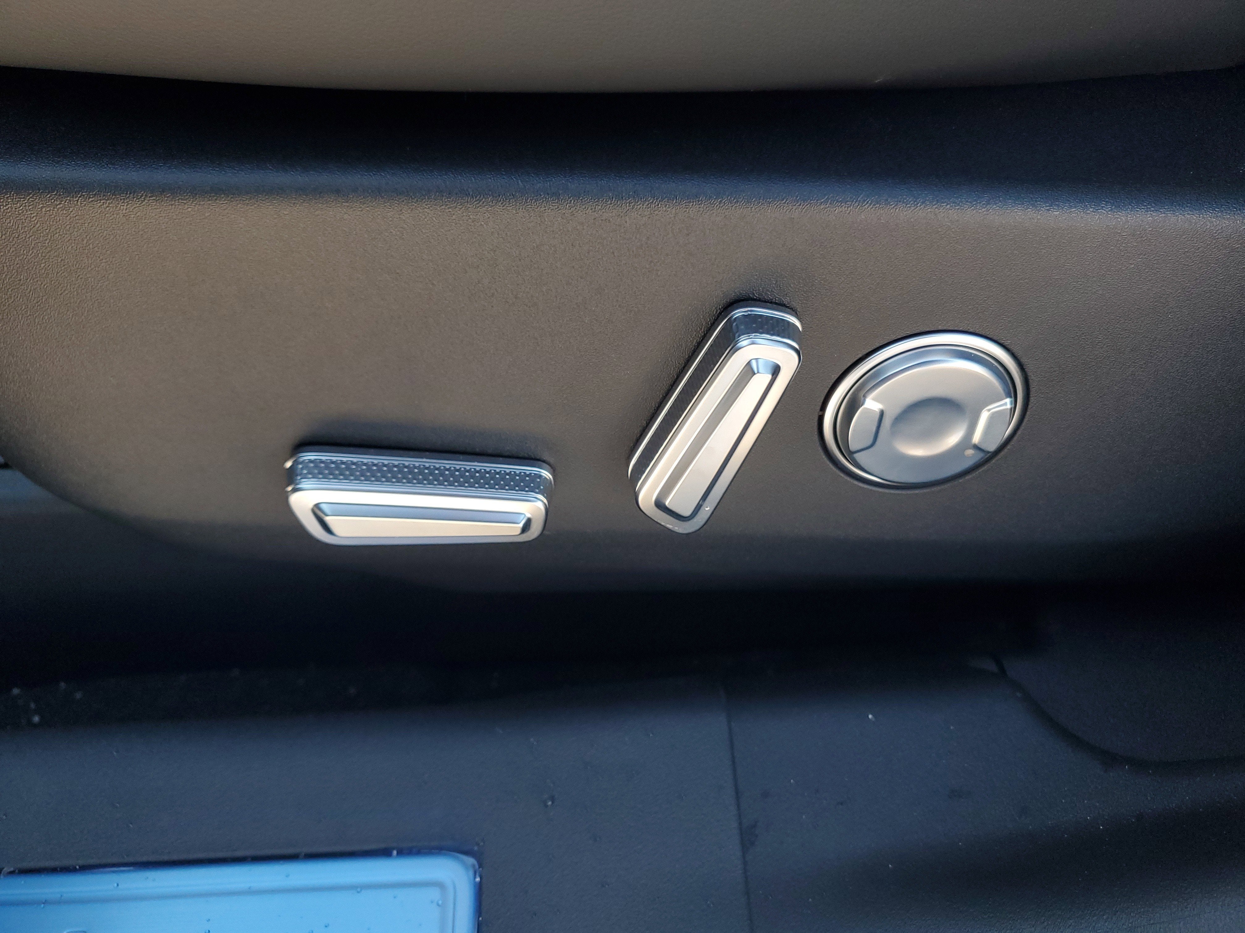 2026 Lincoln Nautilus Premiere Hybrid