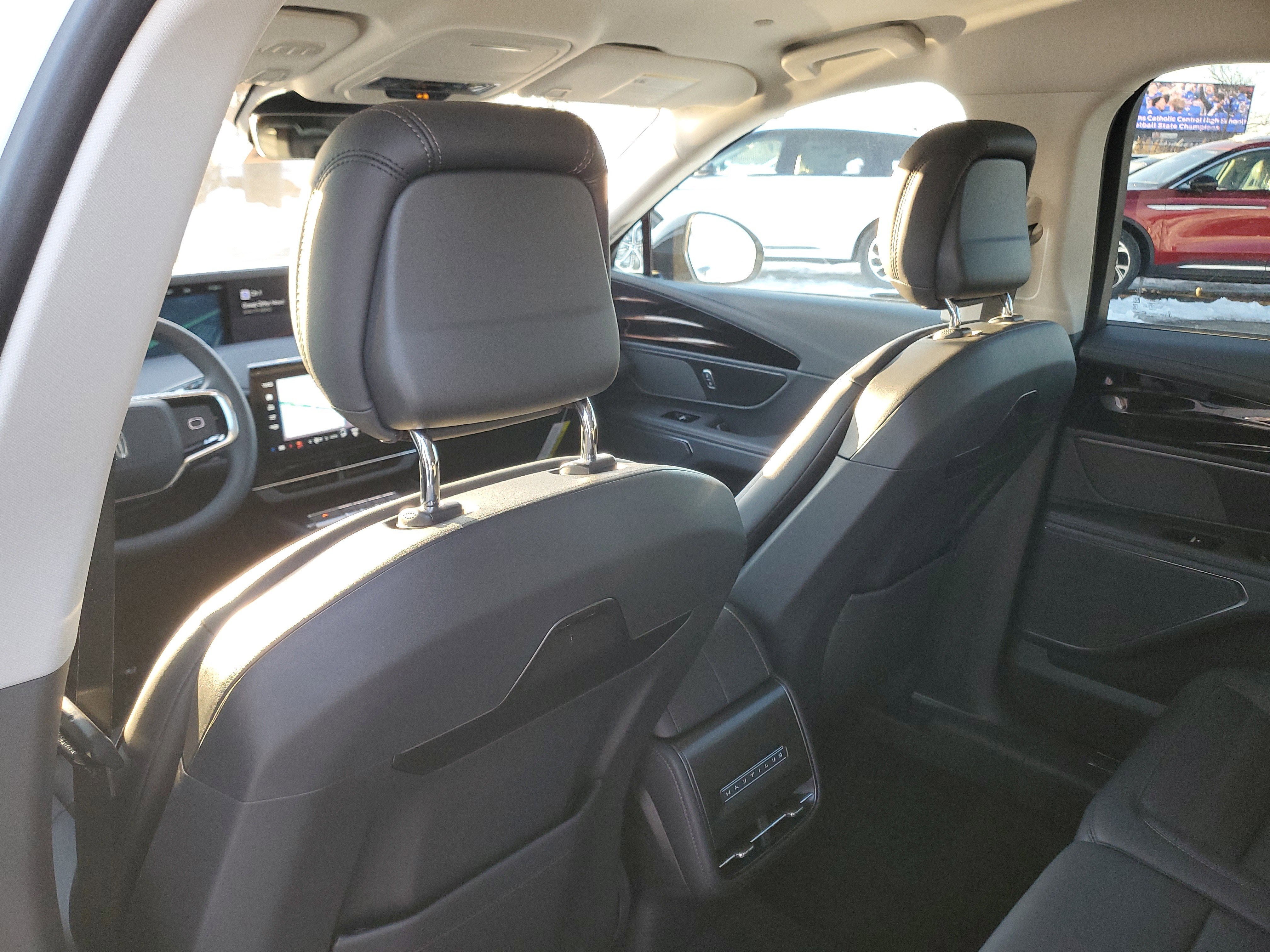 2026 Lincoln Nautilus Premiere Hybrid