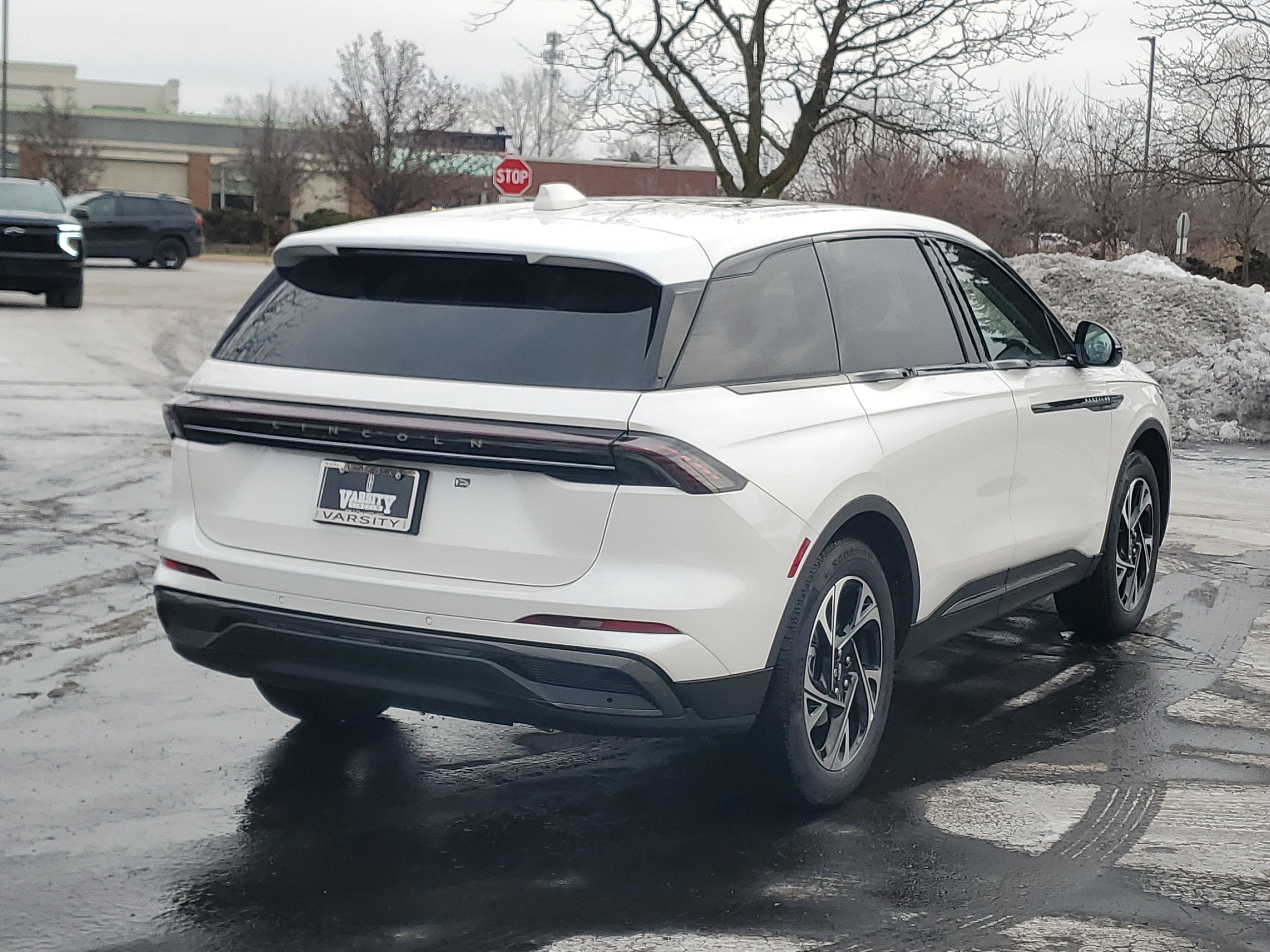 2026 Lincoln Nautilus Premiere Hybrid