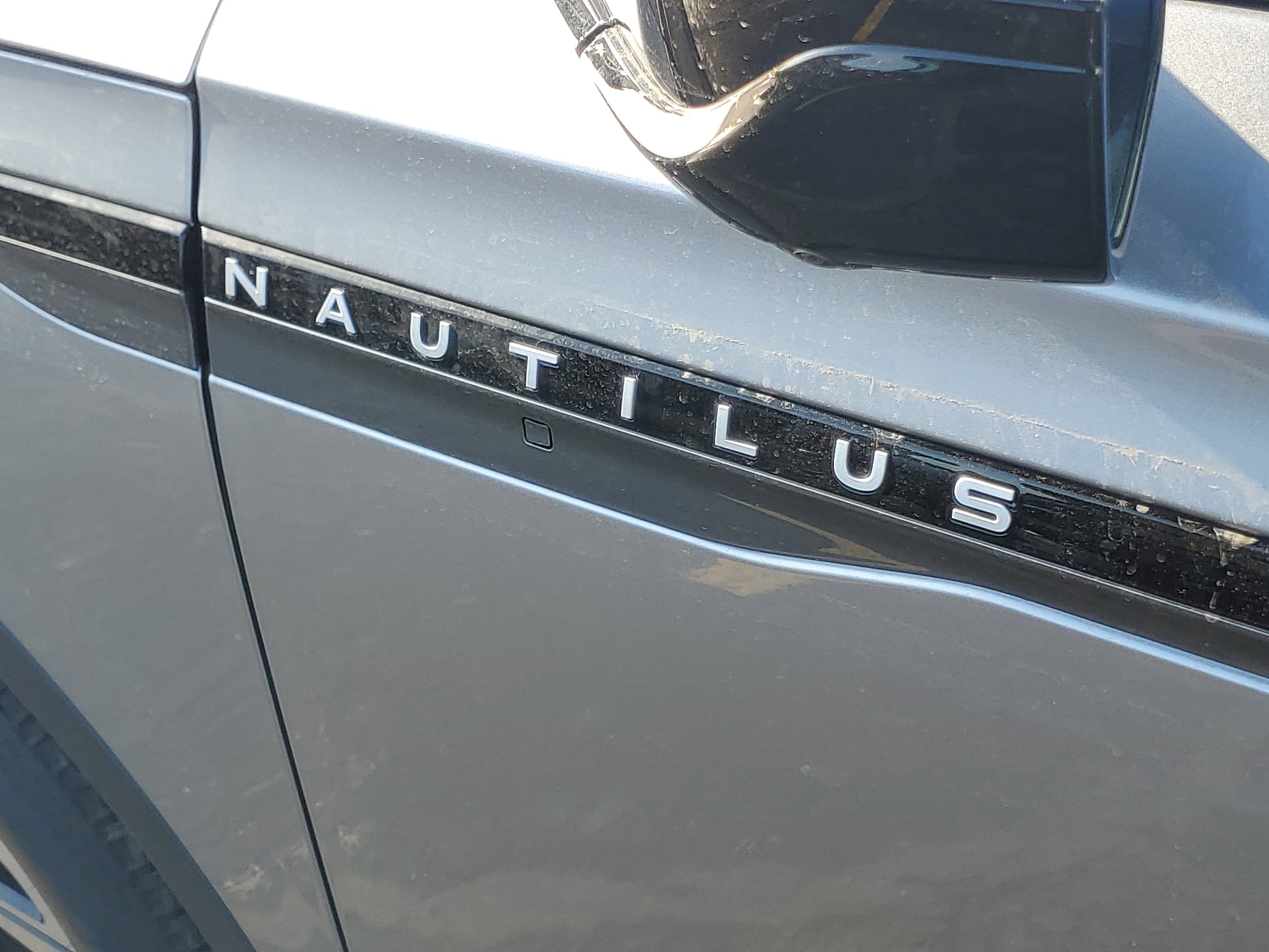 2026 Lincoln Nautilus Premiere Hybrid