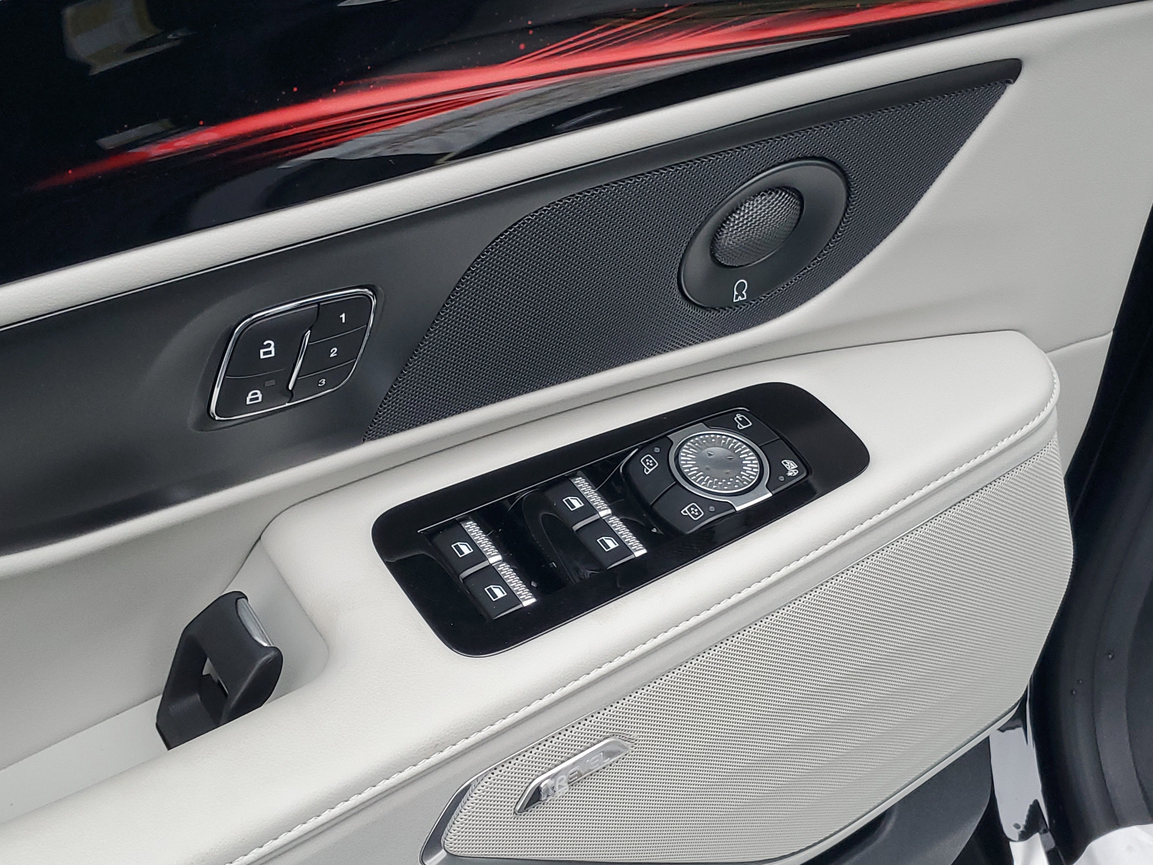 2026 Lincoln Nautilus Premiere Hybrid