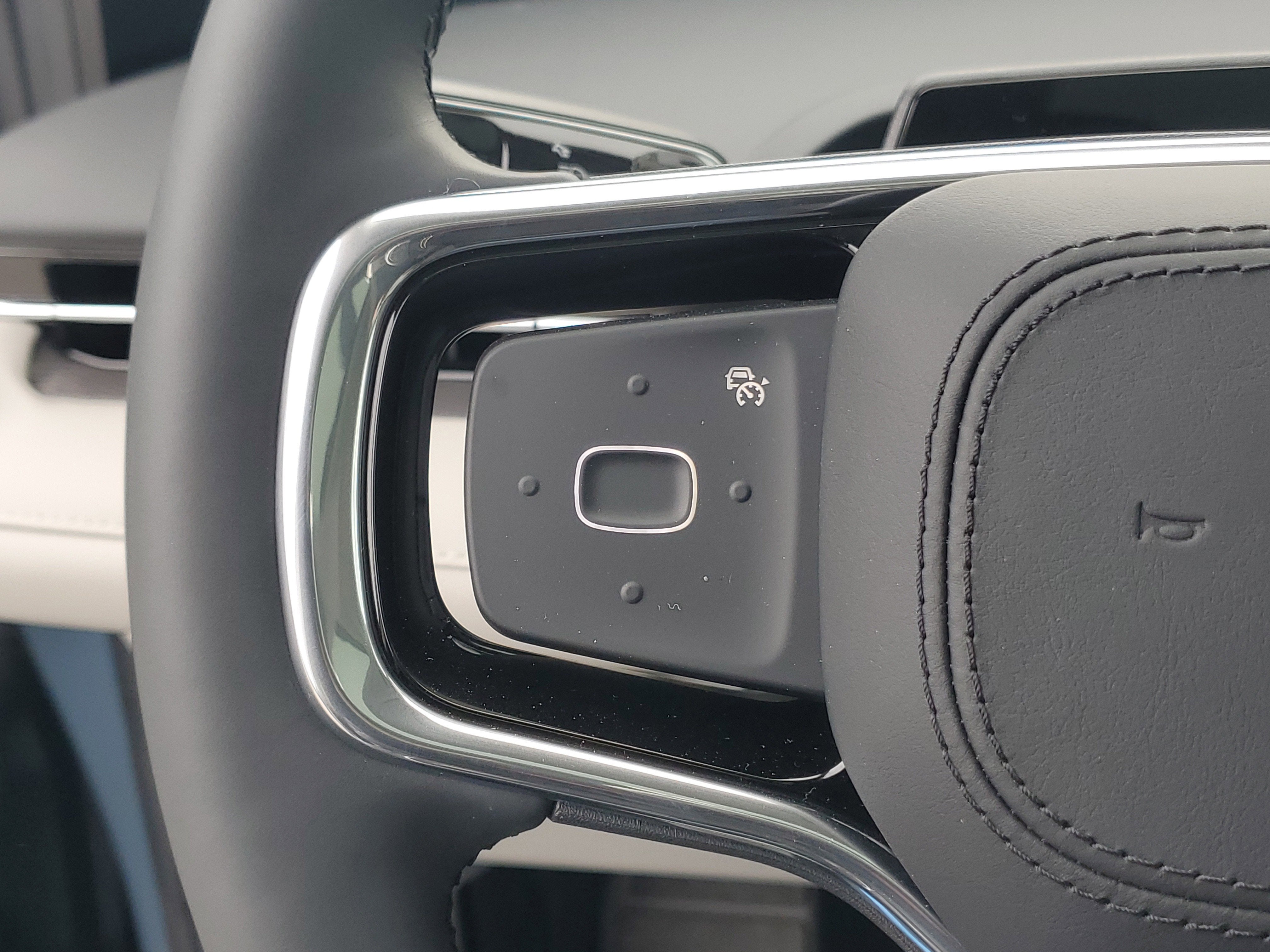 2026 Lincoln Nautilus Premiere Hybrid