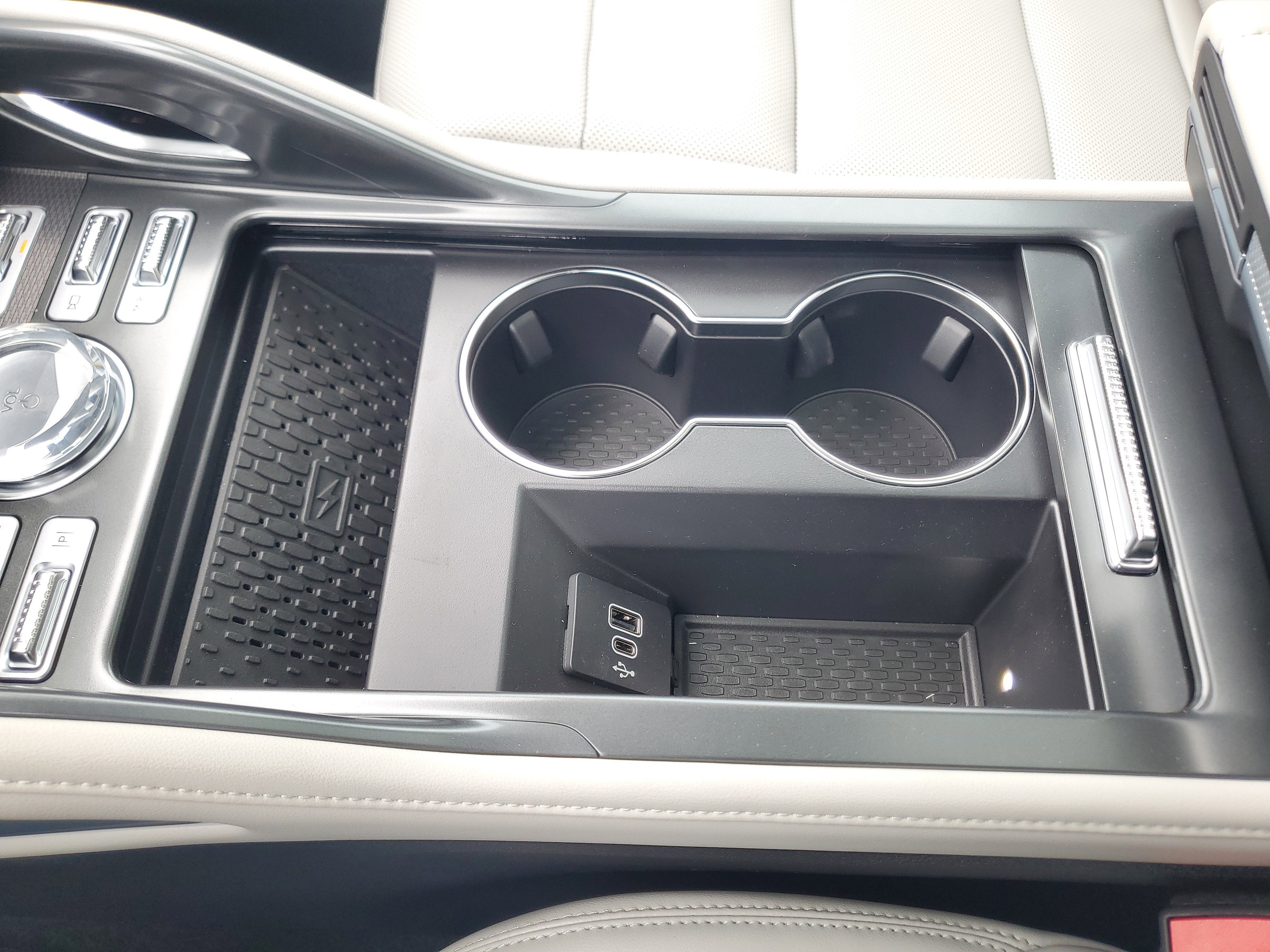 2026 Lincoln Nautilus Premiere Hybrid