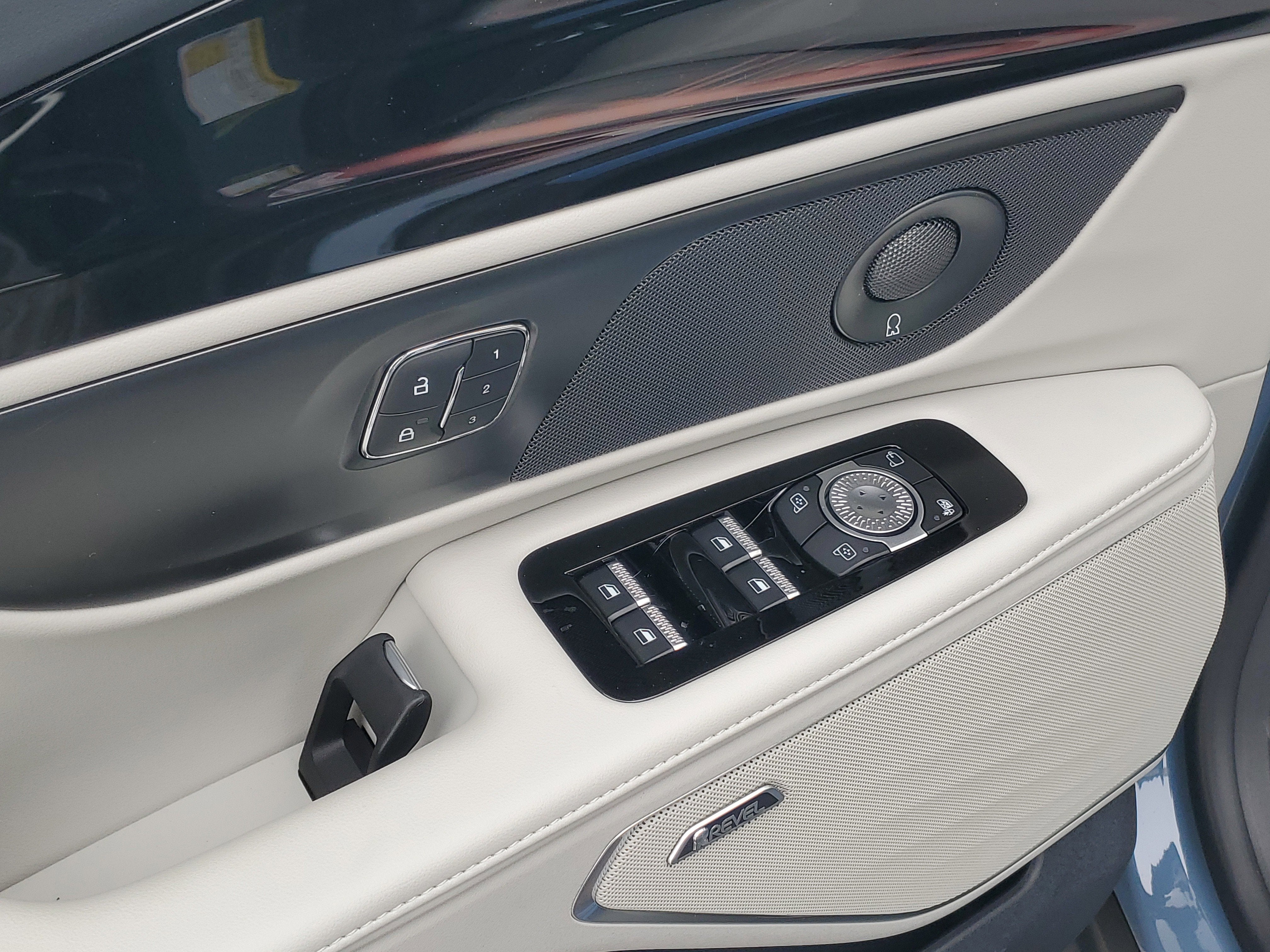 2026 Lincoln Nautilus Premiere Hybrid