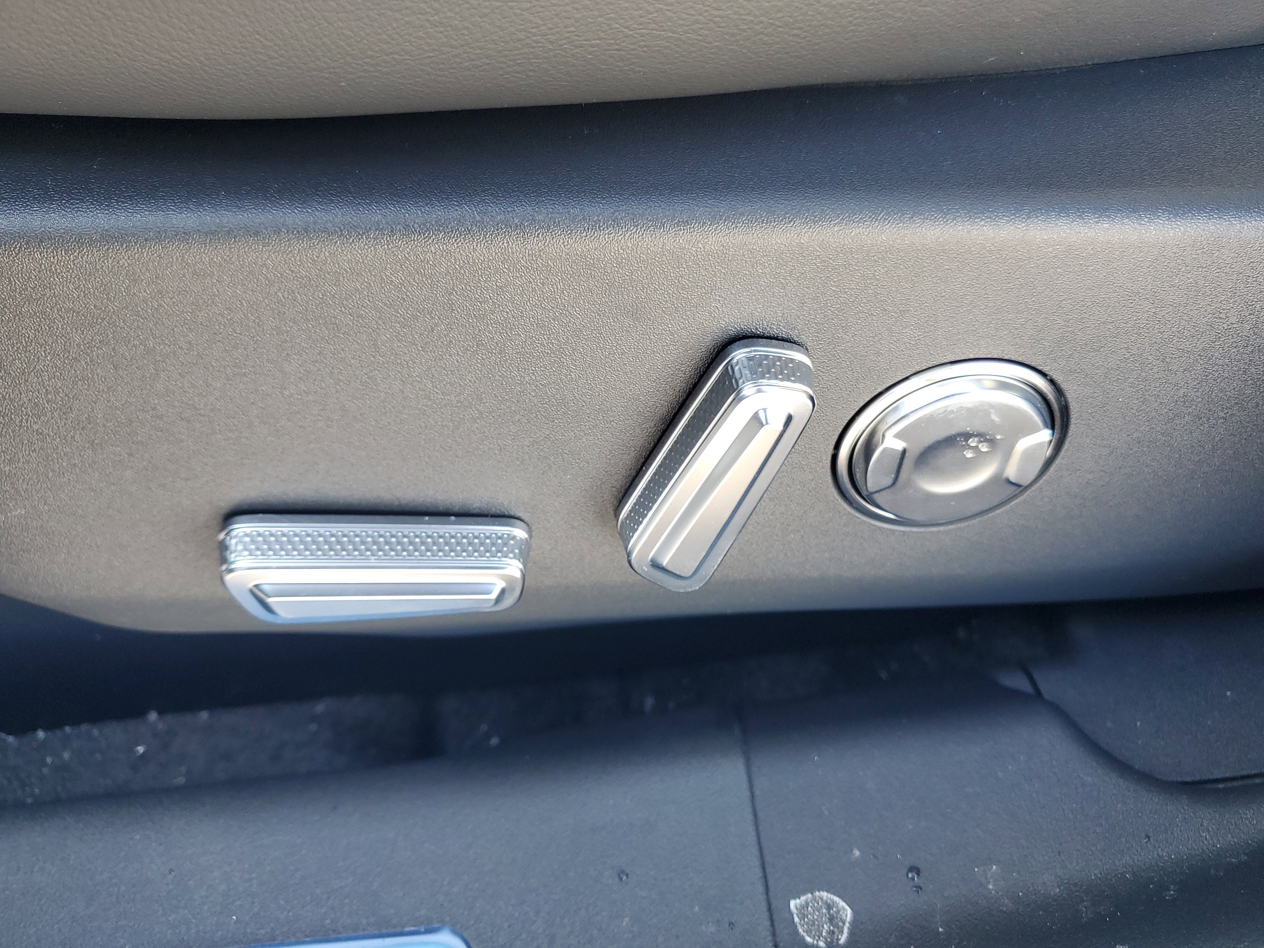 2026 Lincoln Nautilus Premiere Hybrid