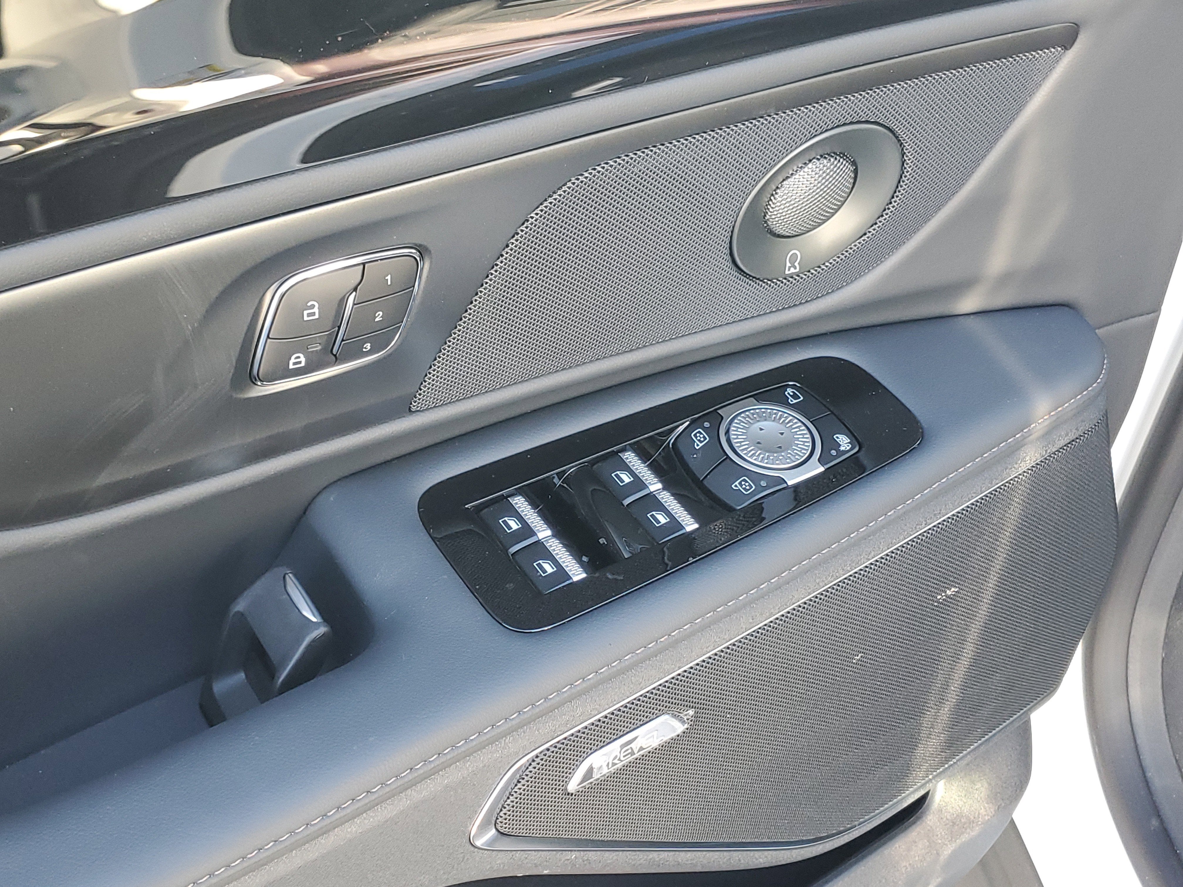 2026 Lincoln Nautilus Premiere Hybrid