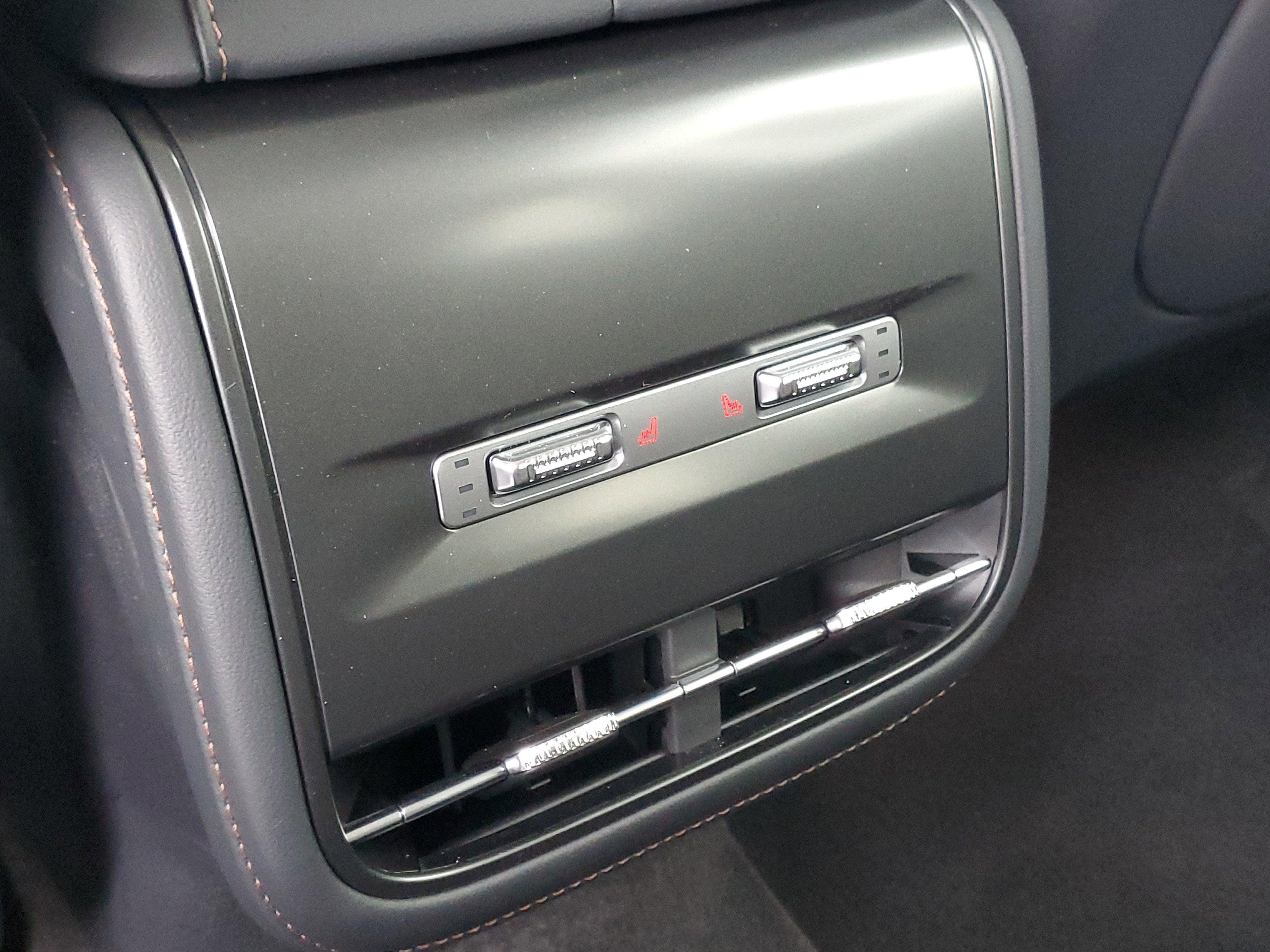 2026 Lincoln Nautilus Premiere Hybrid