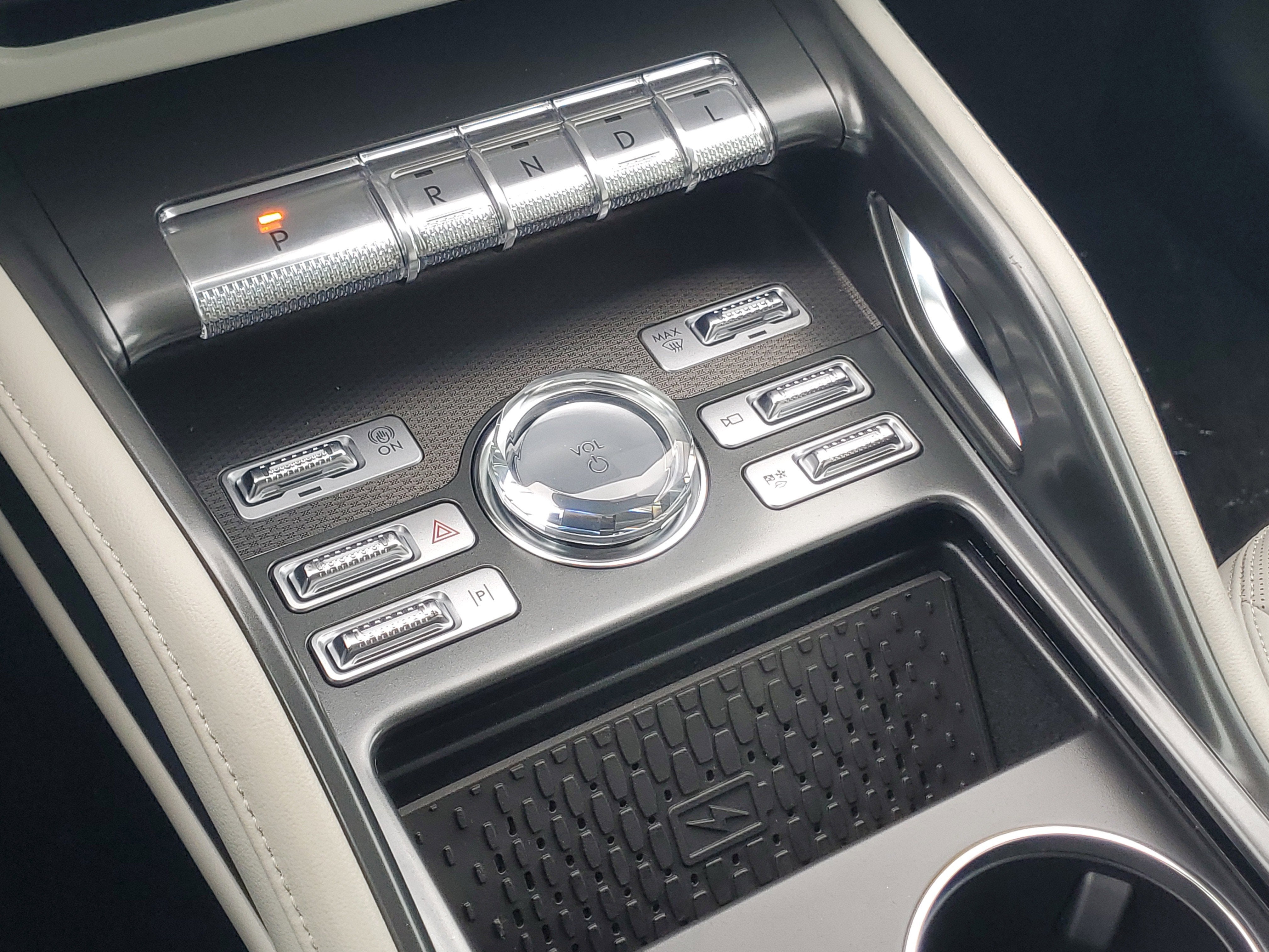 2026 Lincoln Nautilus Premiere Hybrid