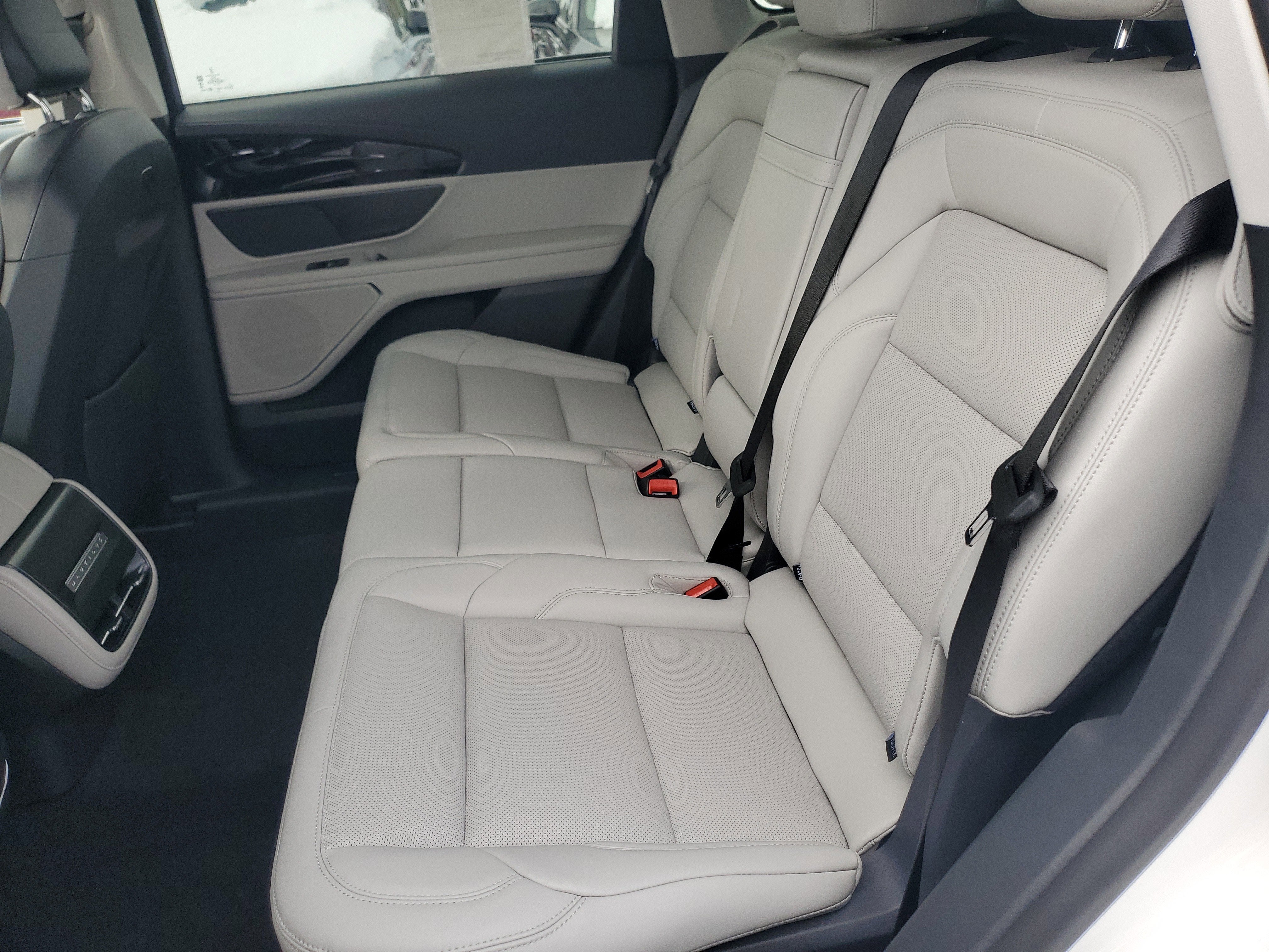 2026 Lincoln Nautilus Premiere Hybrid