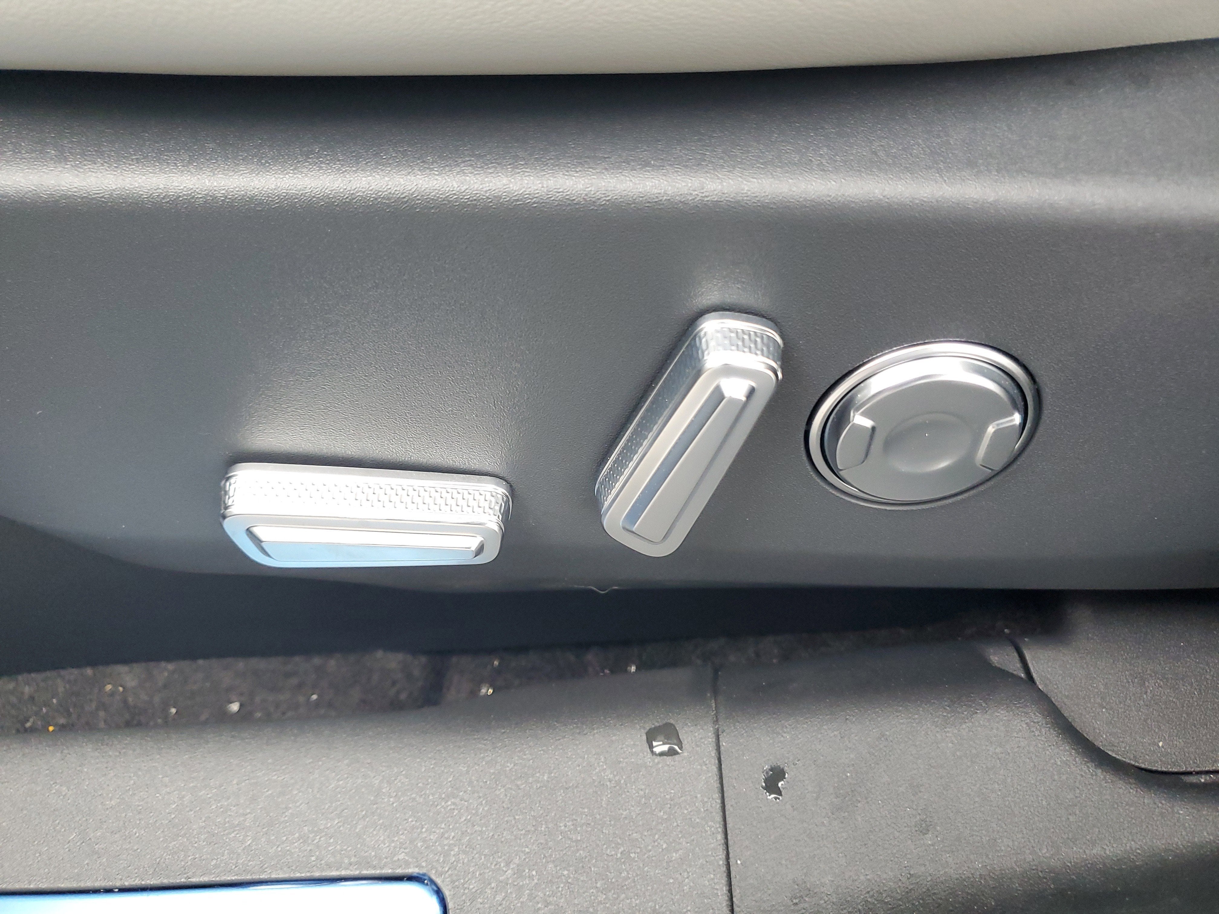 2026 Lincoln Nautilus Premiere Hybrid