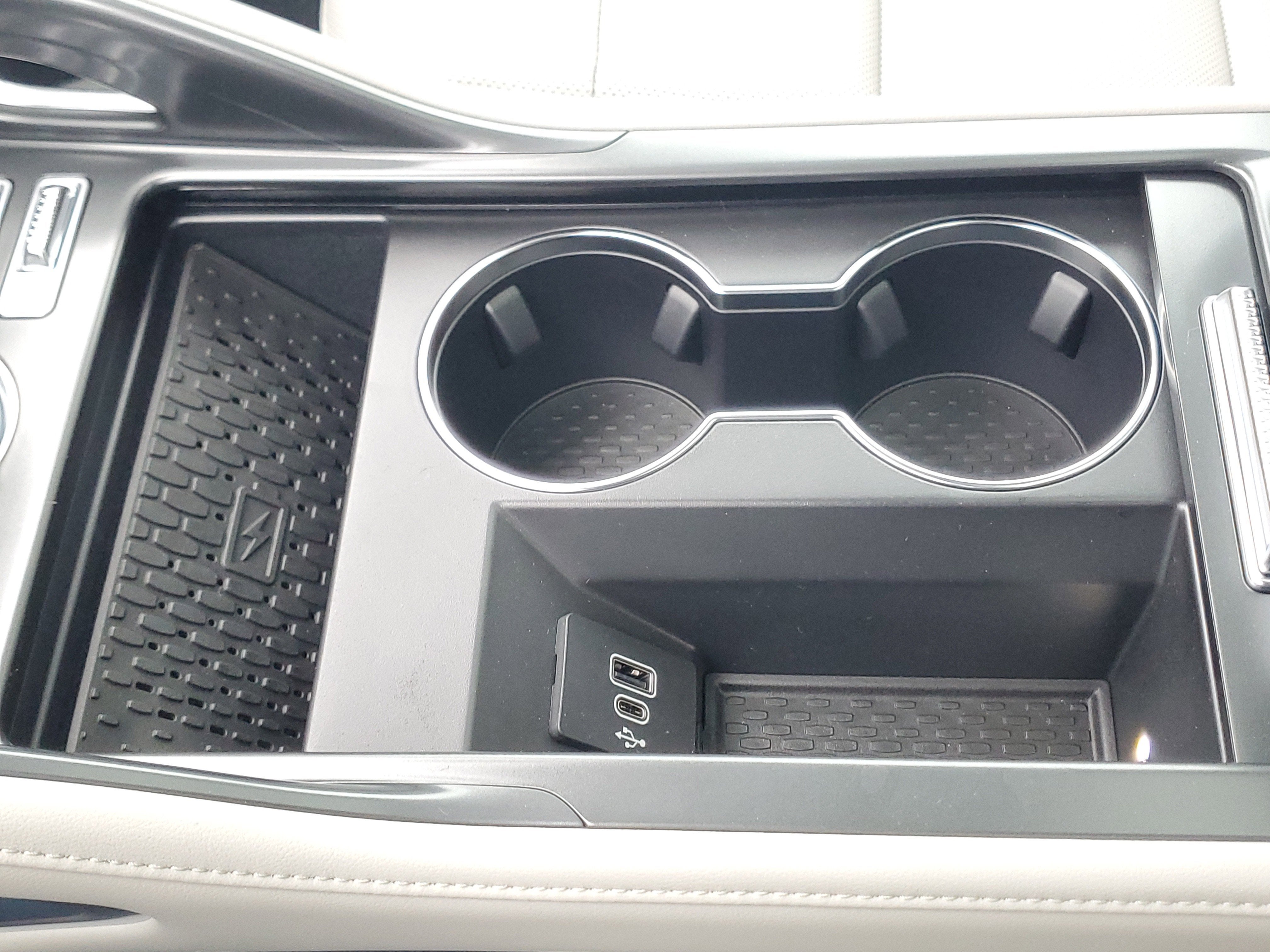 2026 Lincoln Nautilus Premiere Hybrid