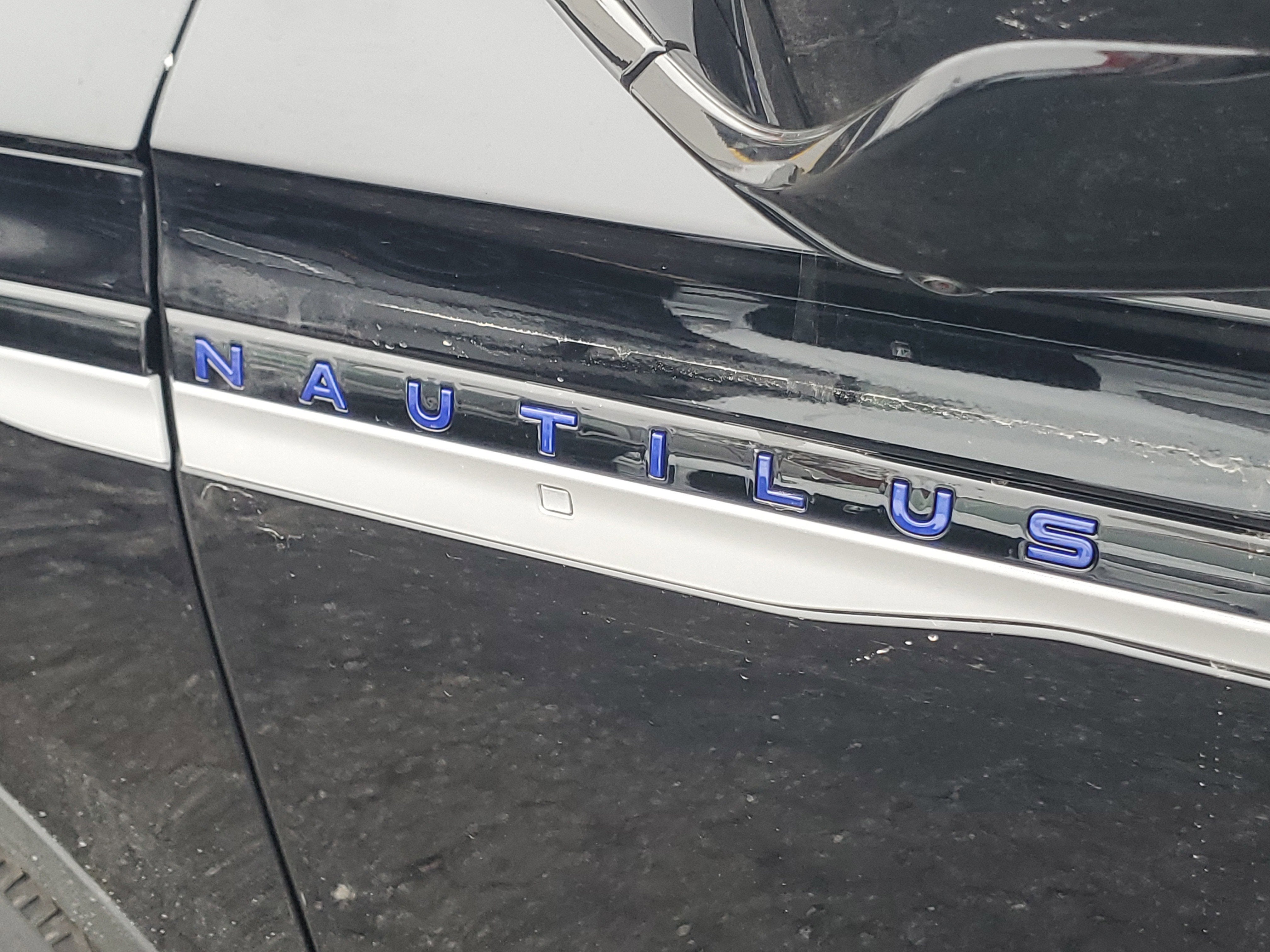 2026 Lincoln Nautilus Premiere Hybrid