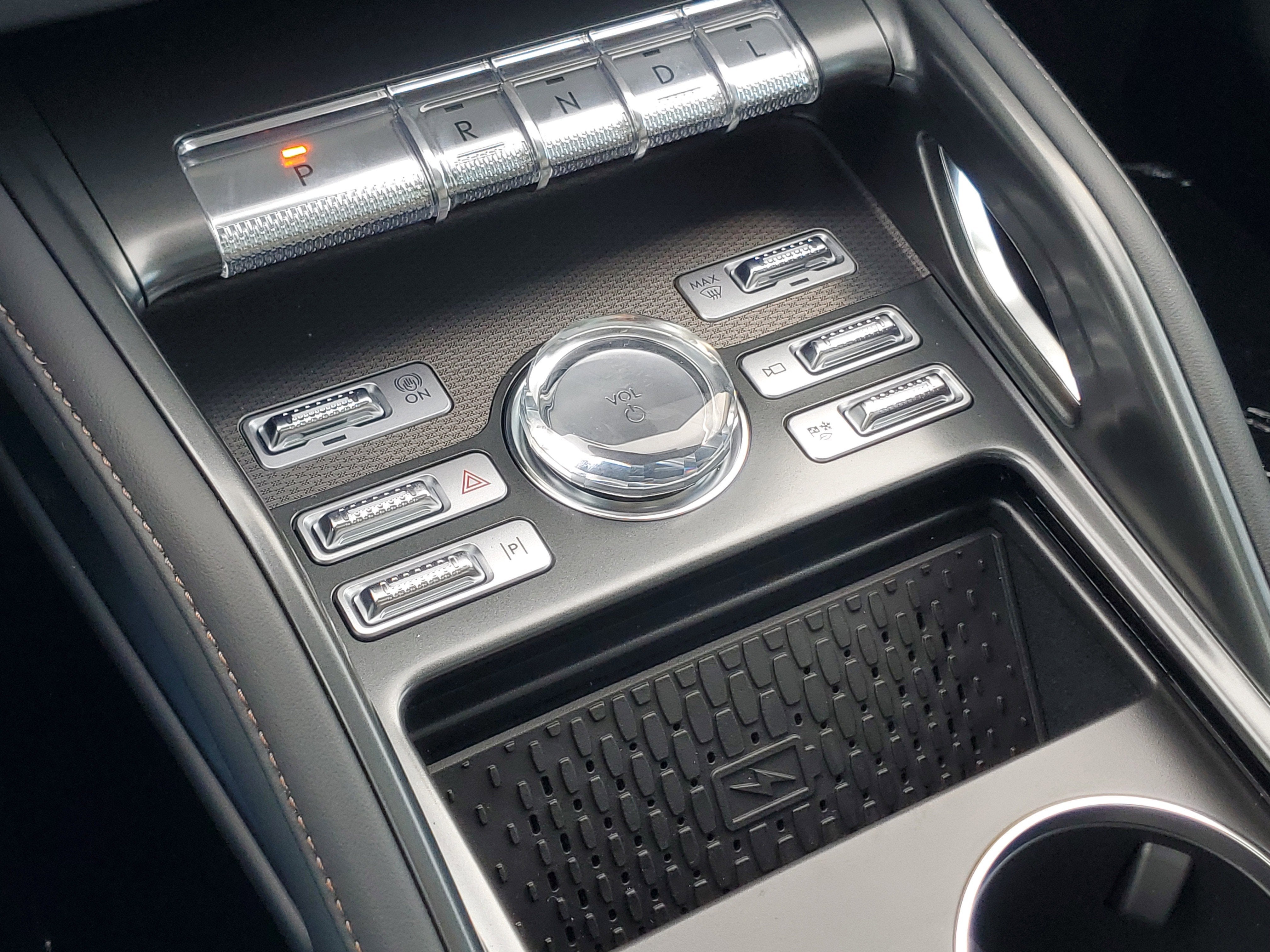 2026 Lincoln Nautilus Premiere Hybrid