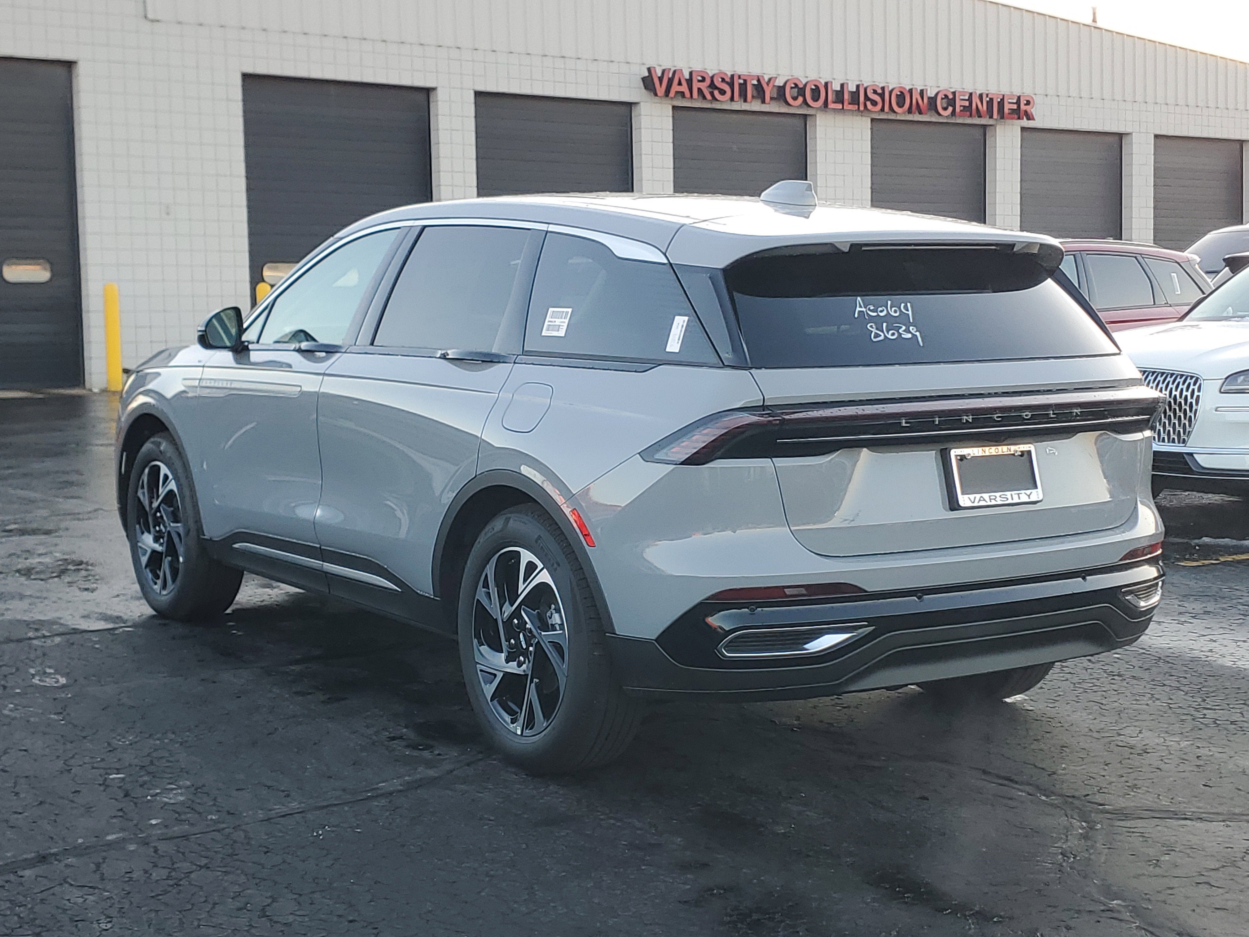 2026 Lincoln Nautilus Premiere Hybrid