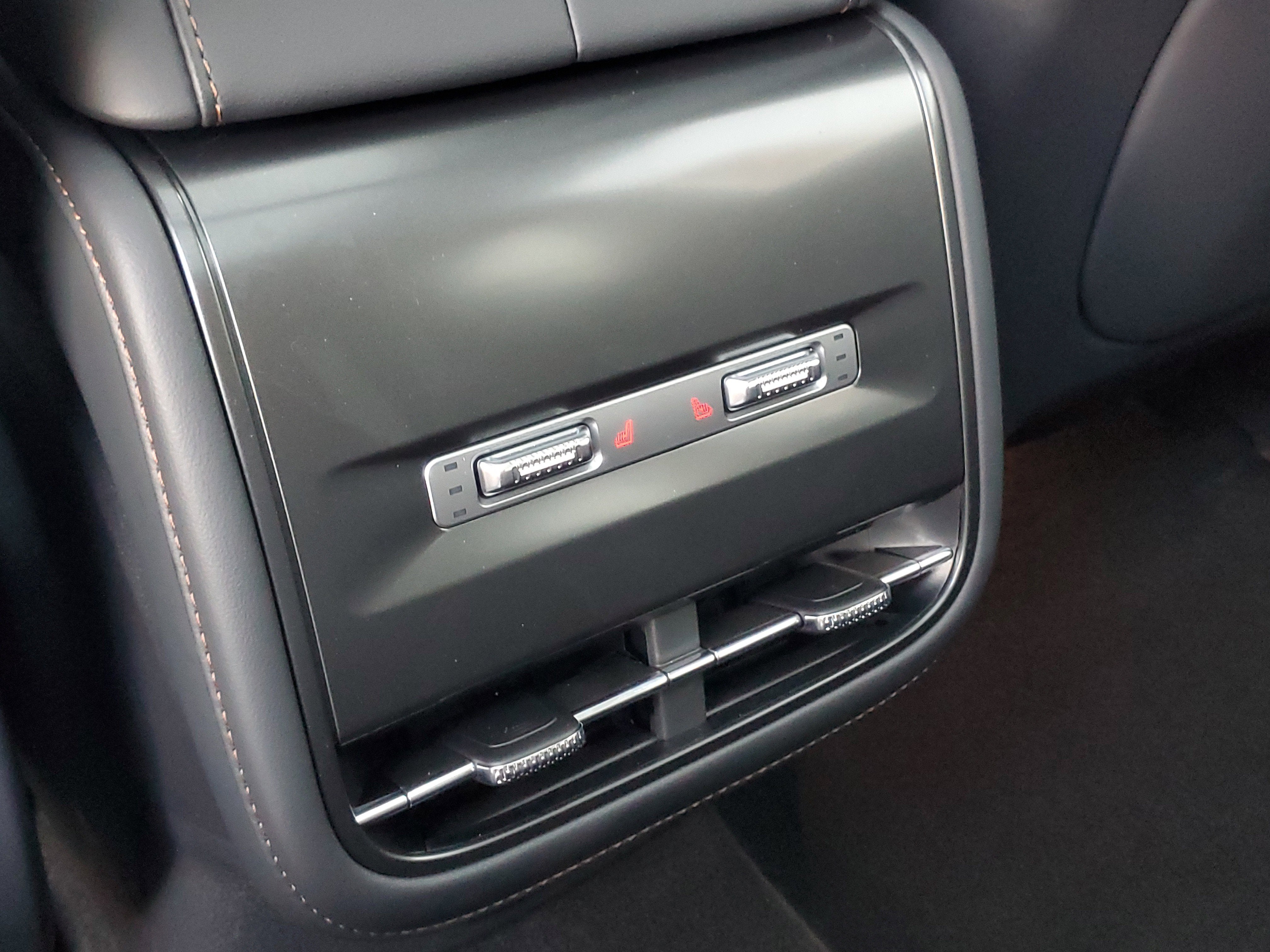 2026 Lincoln Nautilus Premiere Hybrid