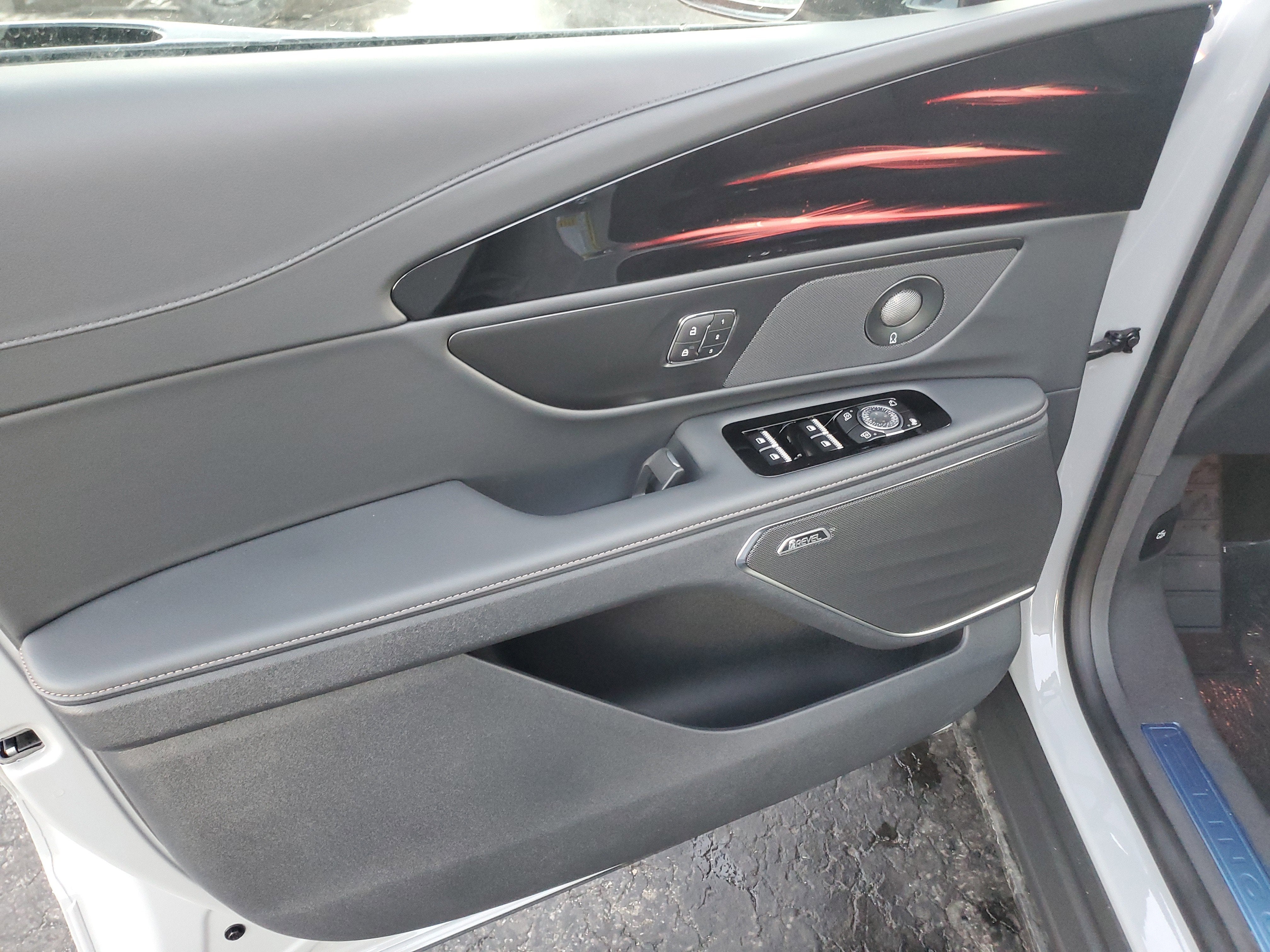 2026 Lincoln Nautilus Premiere Hybrid