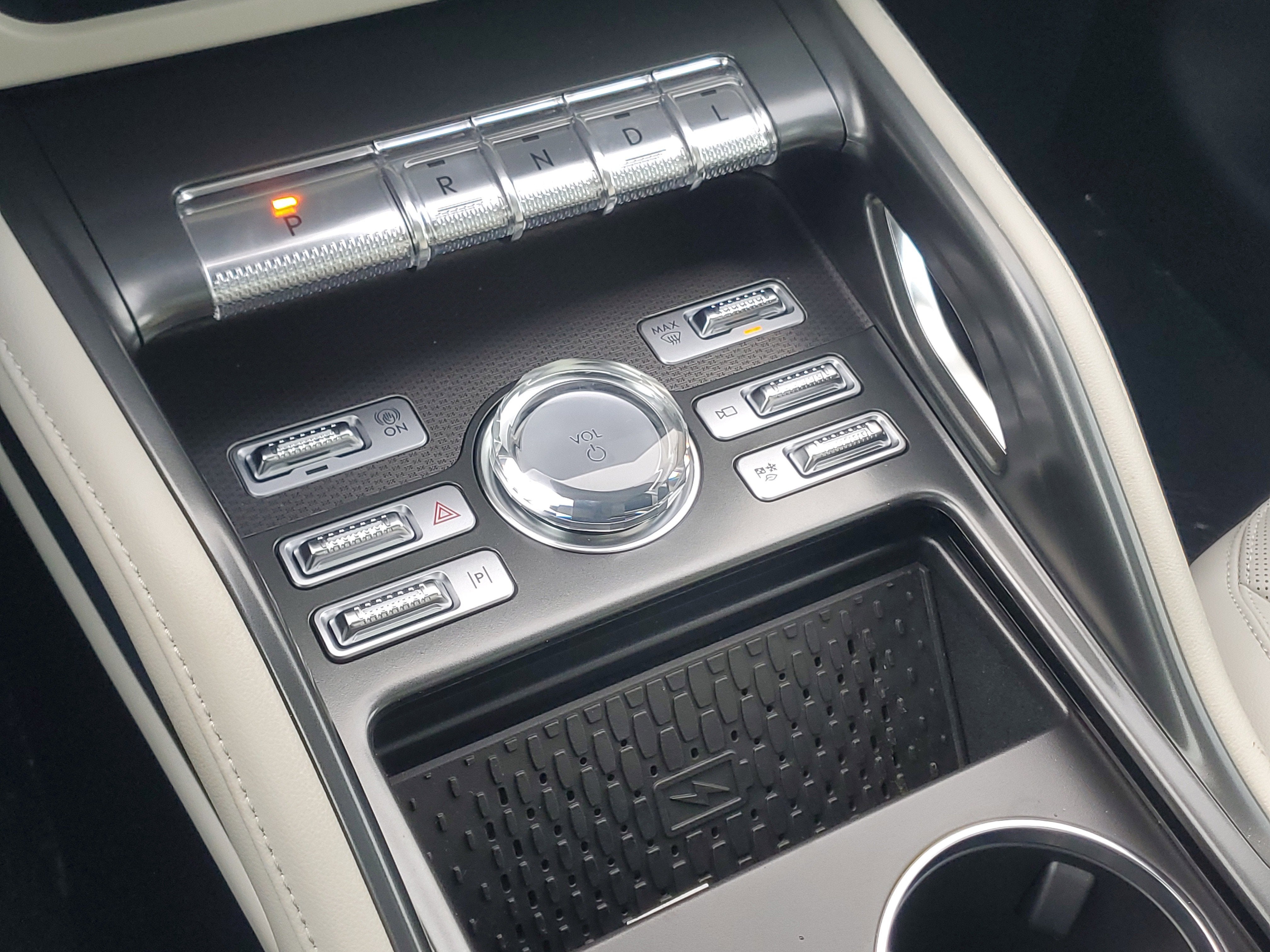 2026 Lincoln Nautilus Premiere Hybrid