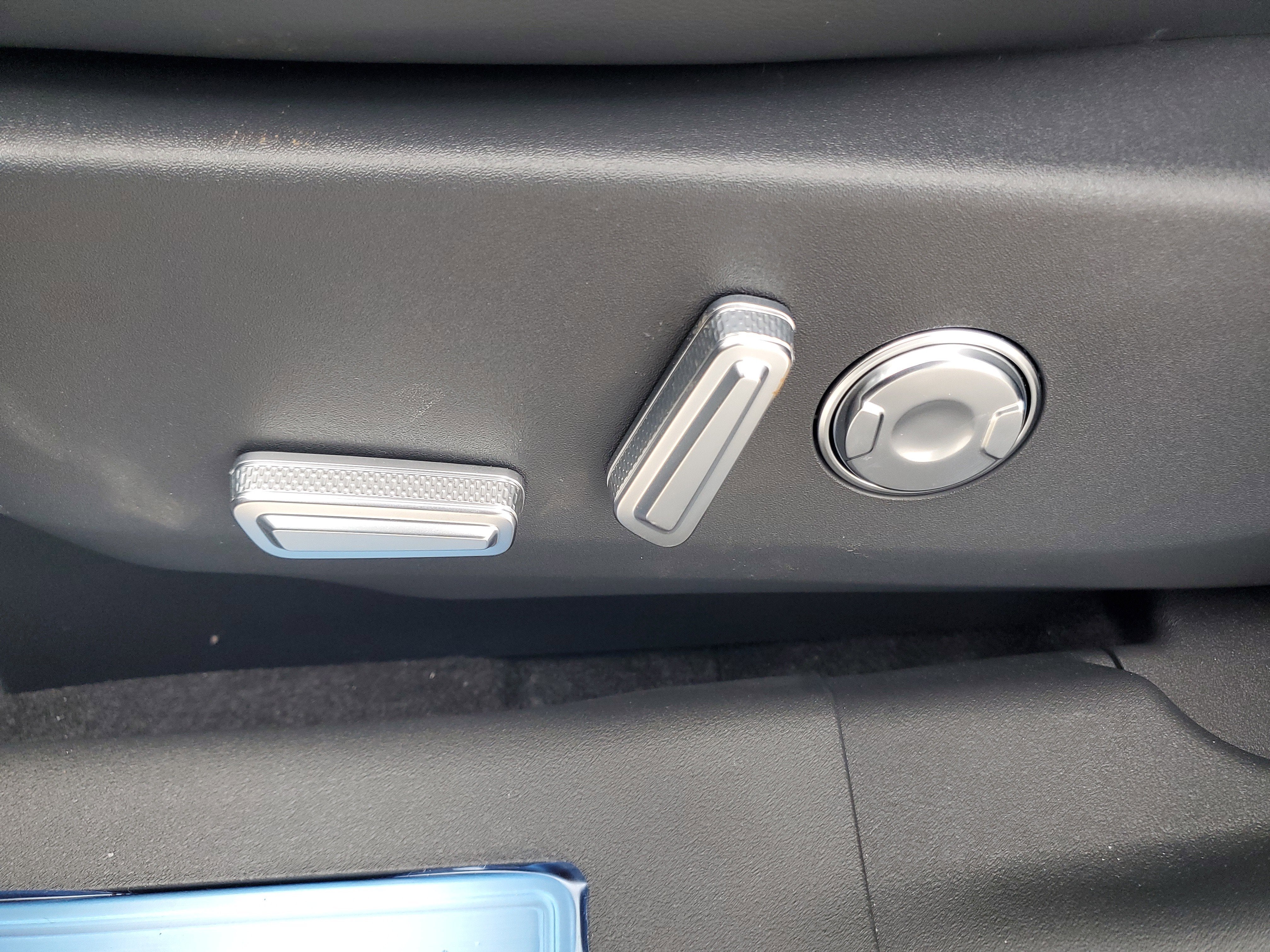 2026 Lincoln Nautilus Premiere Hybrid