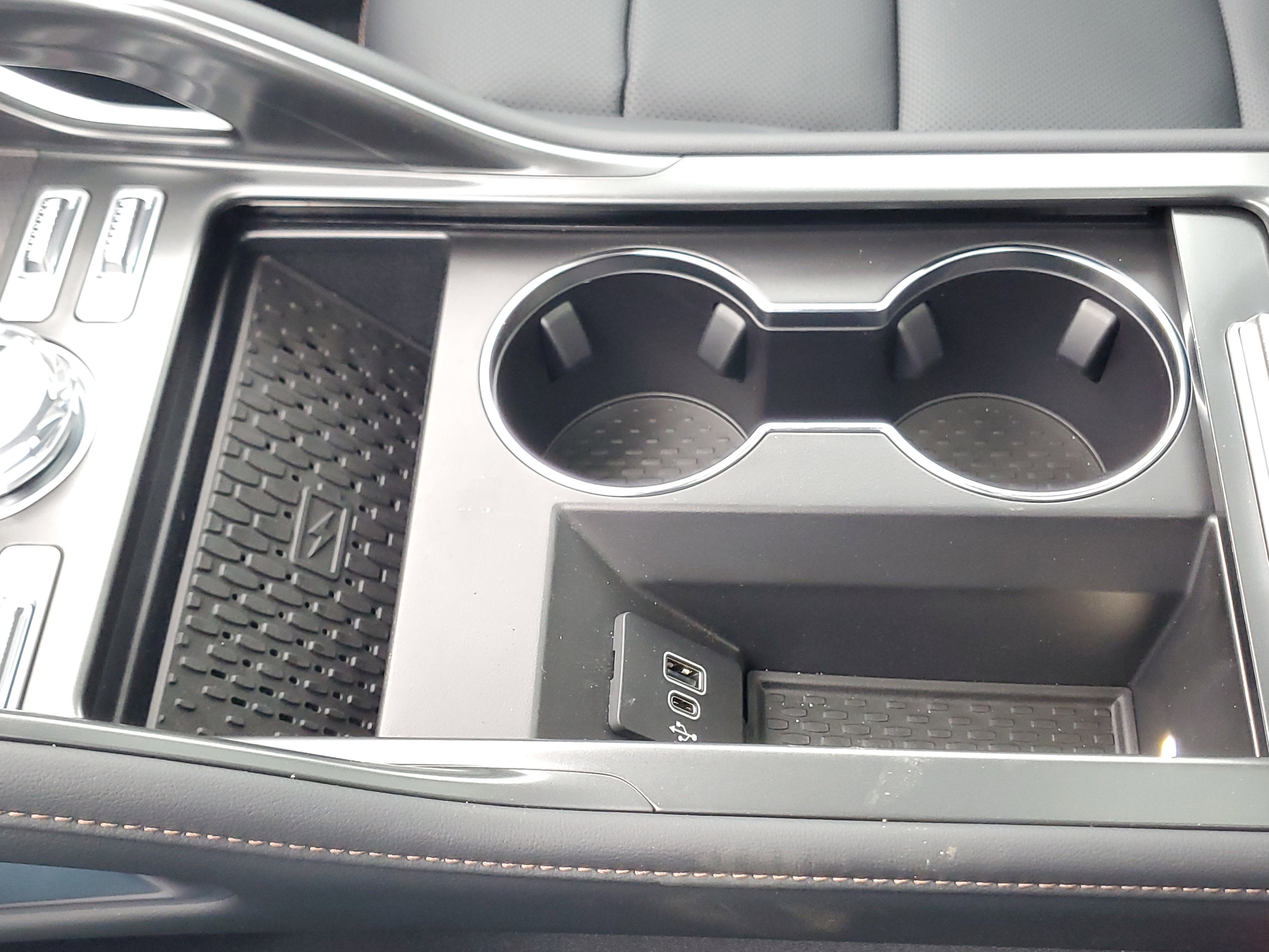 2026 Lincoln Nautilus Premiere Hybrid