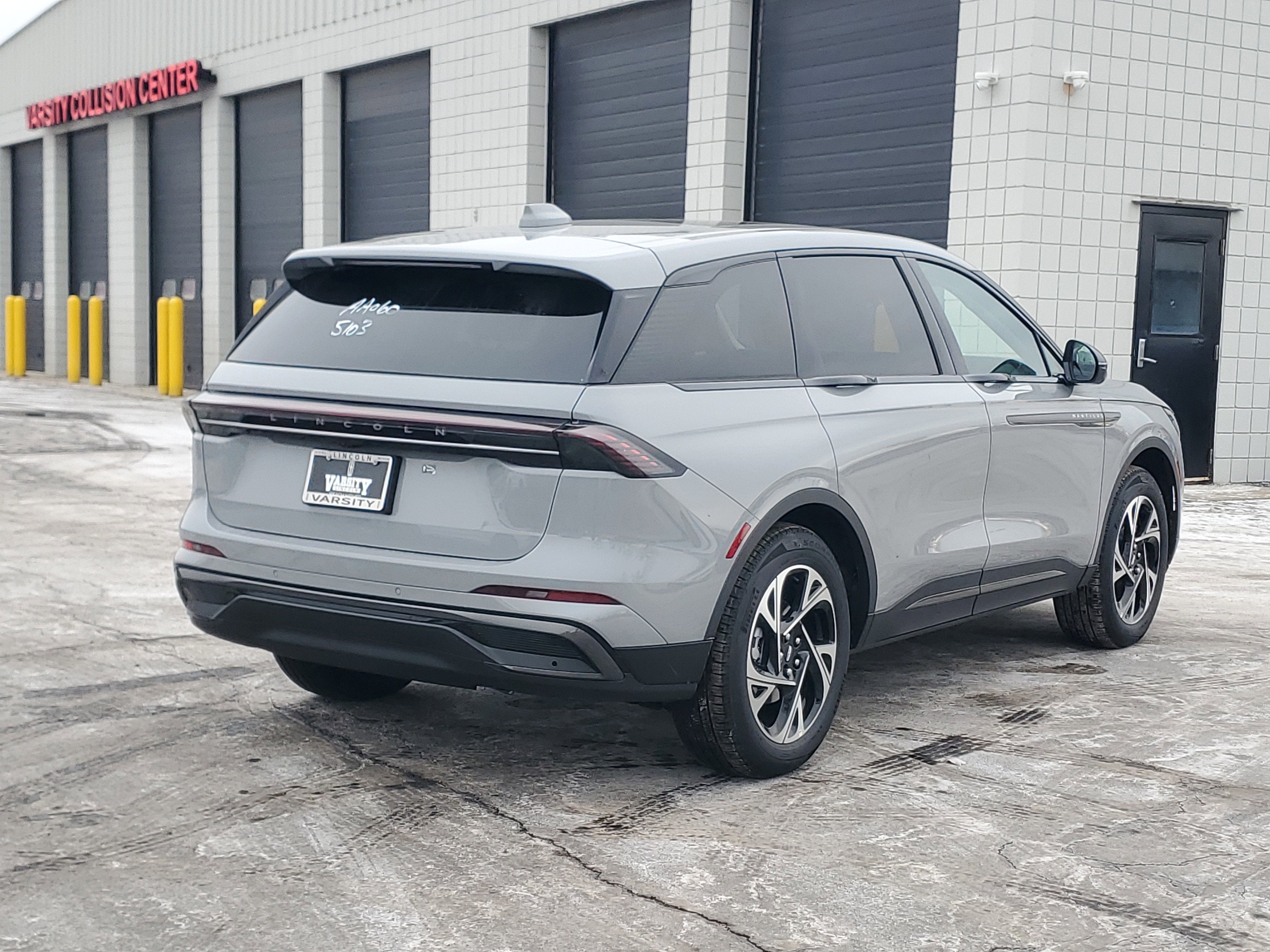 2026 Lincoln Nautilus Premiere Hybrid