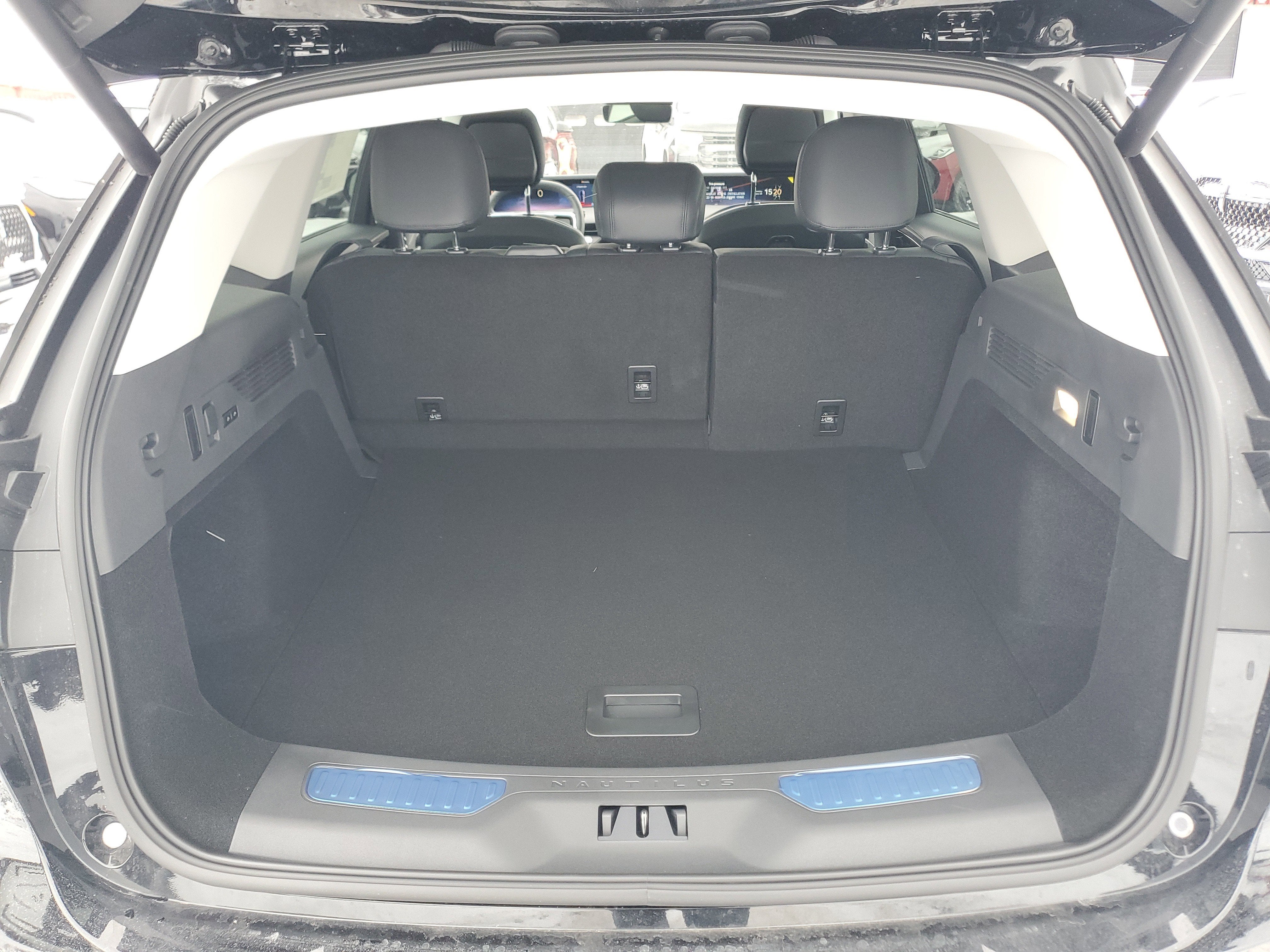 2026 Lincoln Nautilus Premiere Hybrid