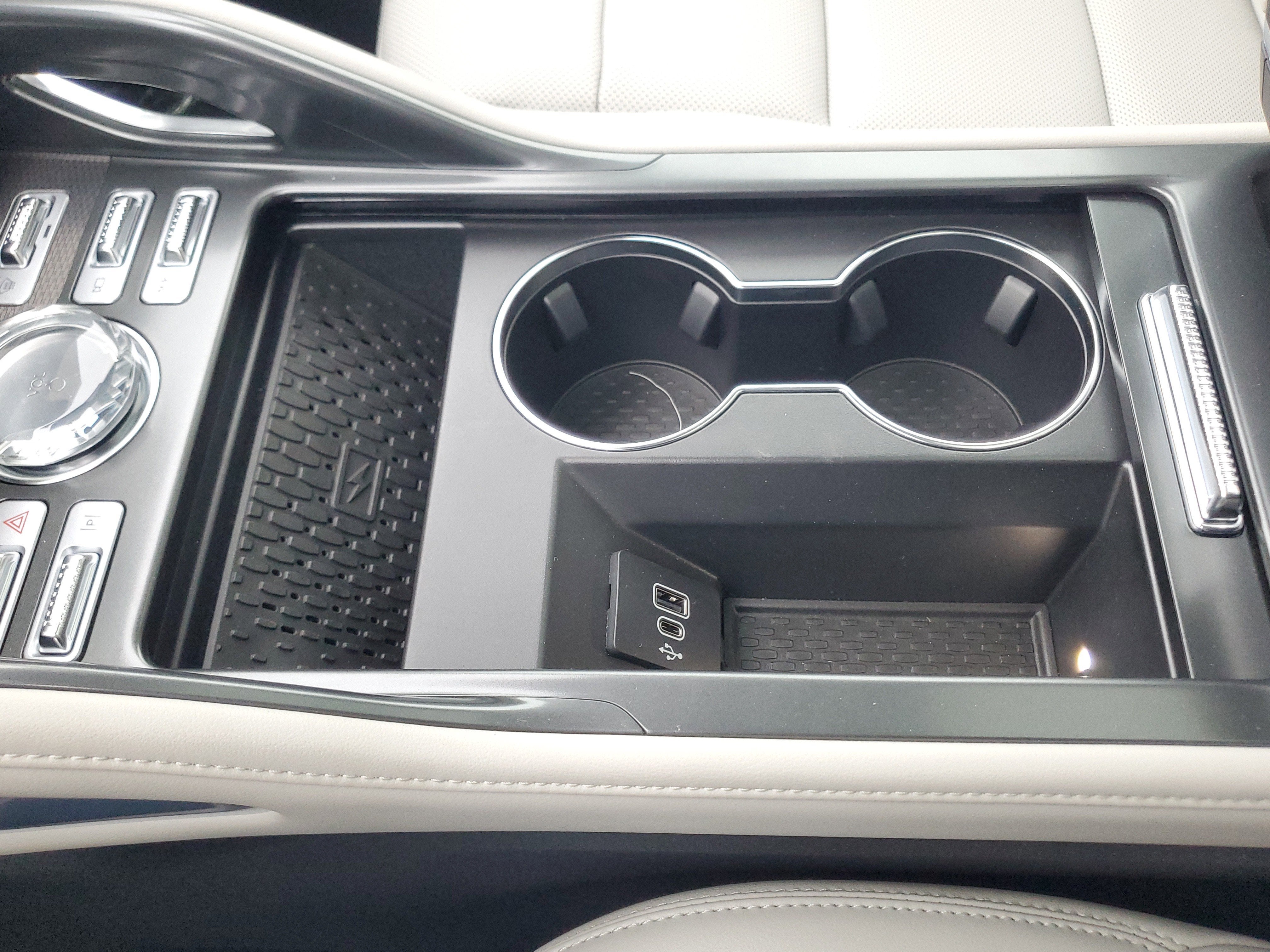 2026 Lincoln Nautilus Premiere Hybrid