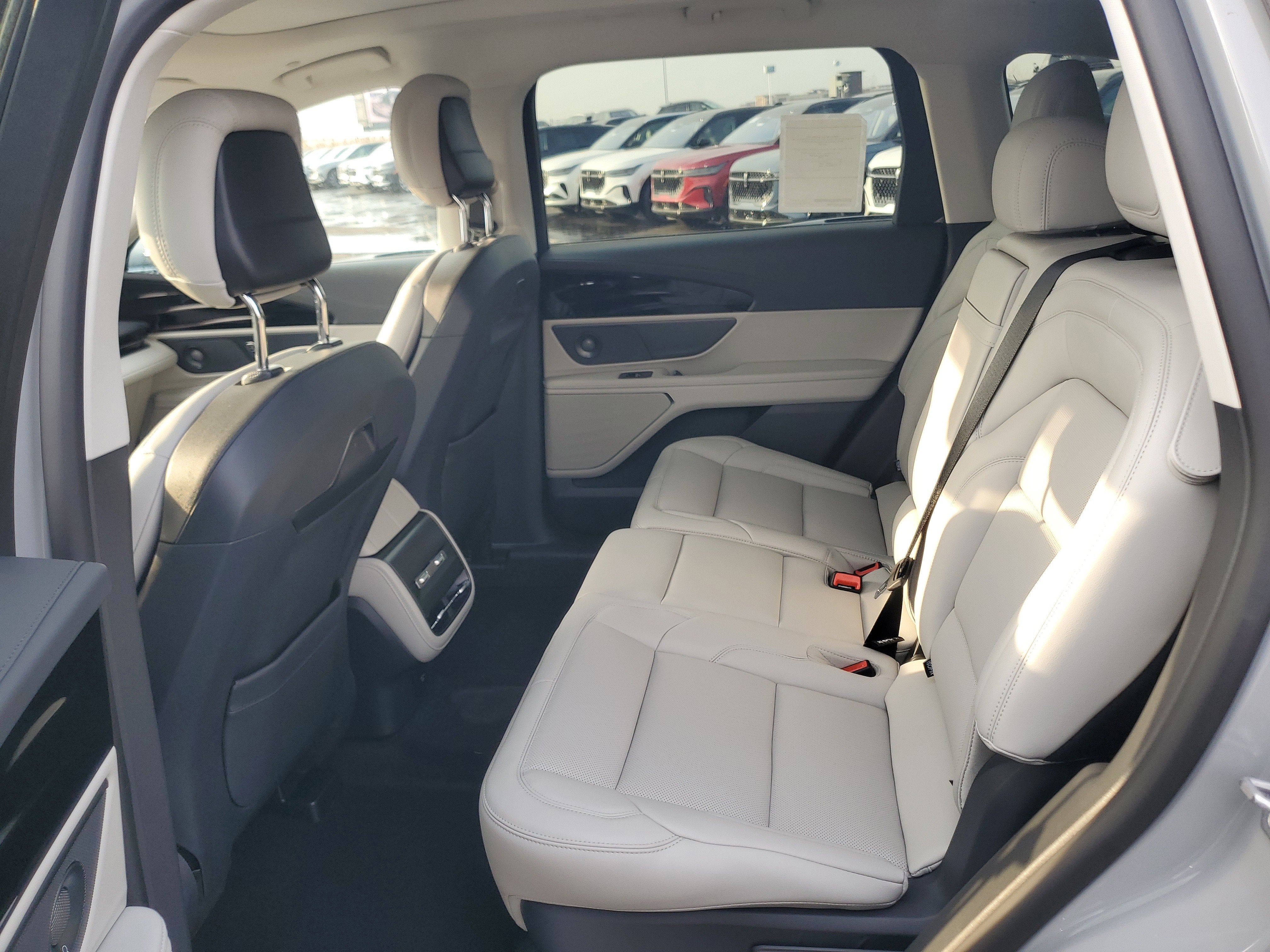 2026 Lincoln Nautilus Premiere Hybrid