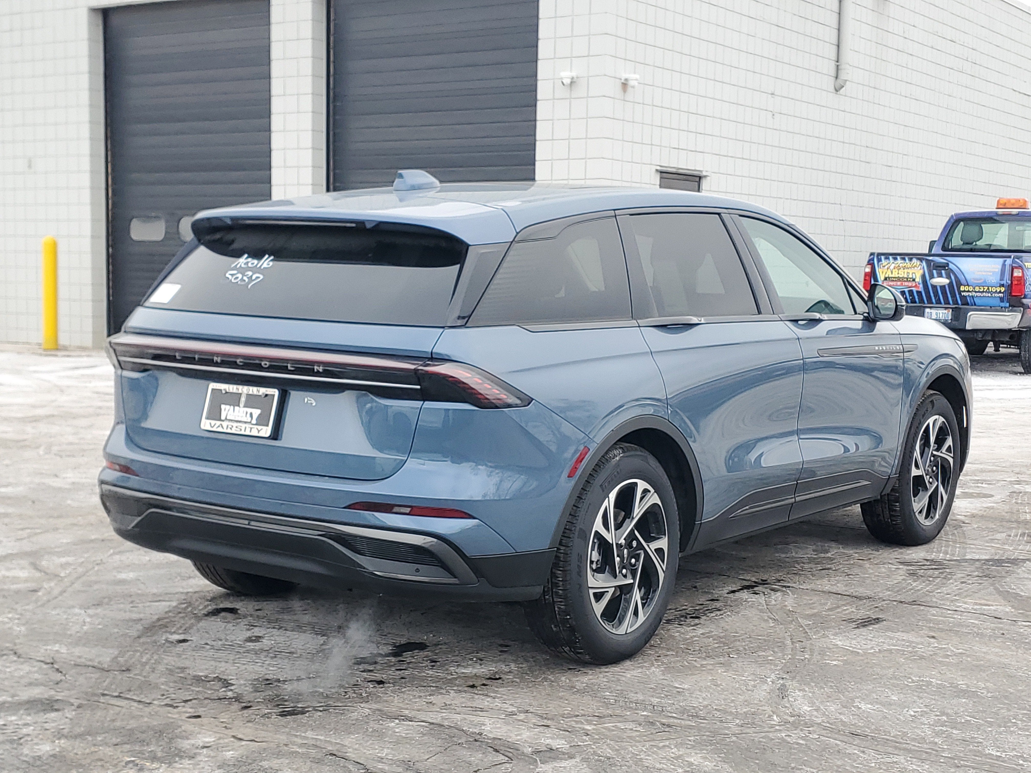 2026 Lincoln Nautilus Premiere Hybrid