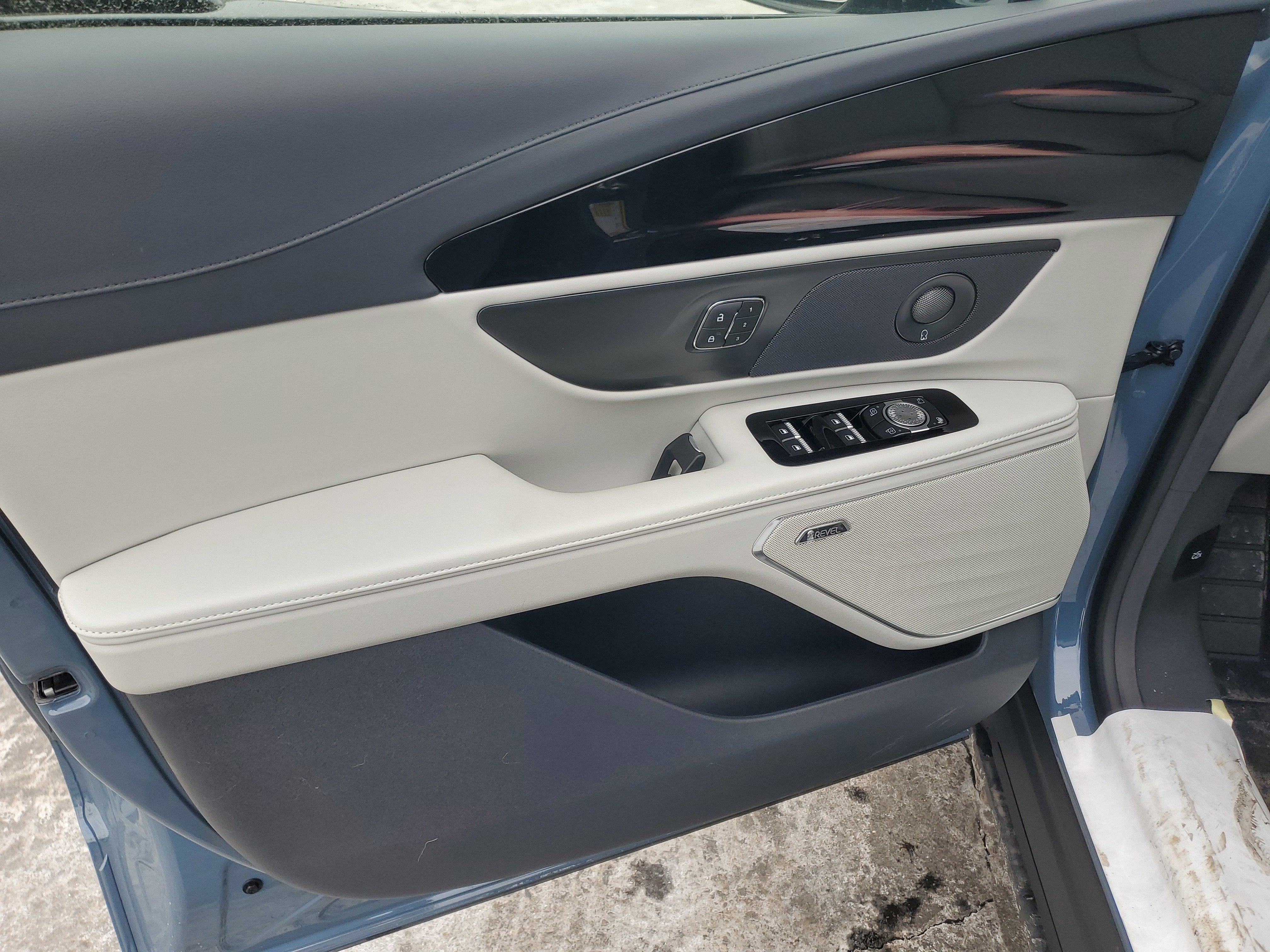 2026 Lincoln Nautilus Premiere Hybrid