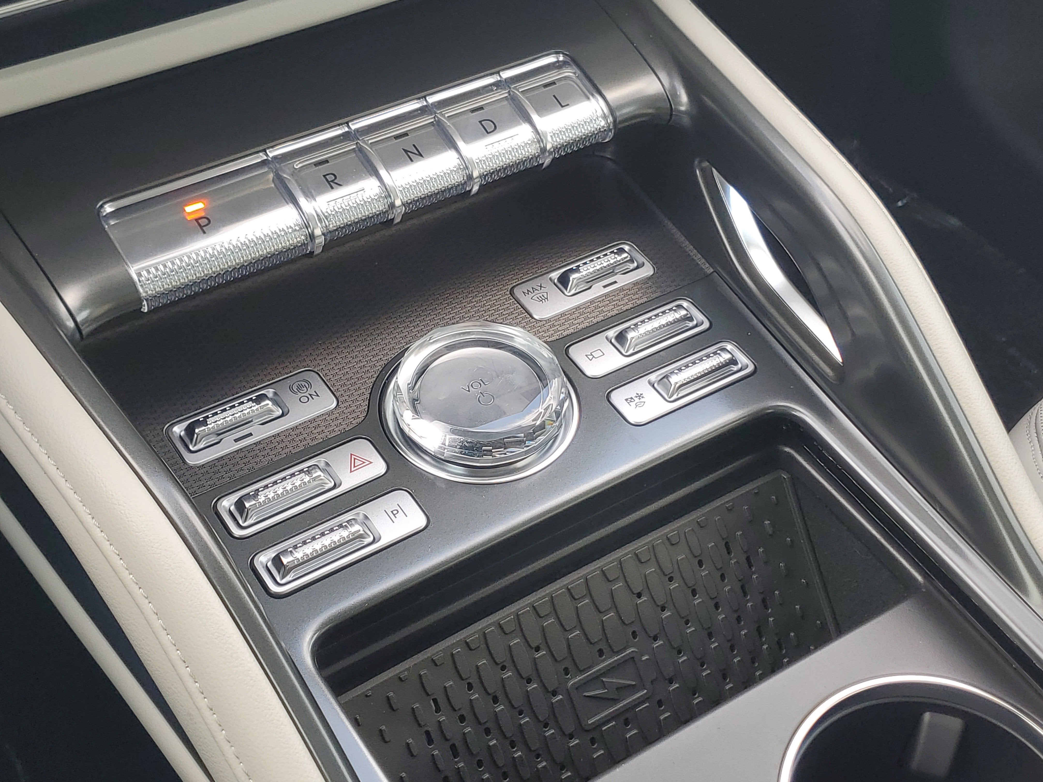 2026 Lincoln Nautilus Premiere Hybrid