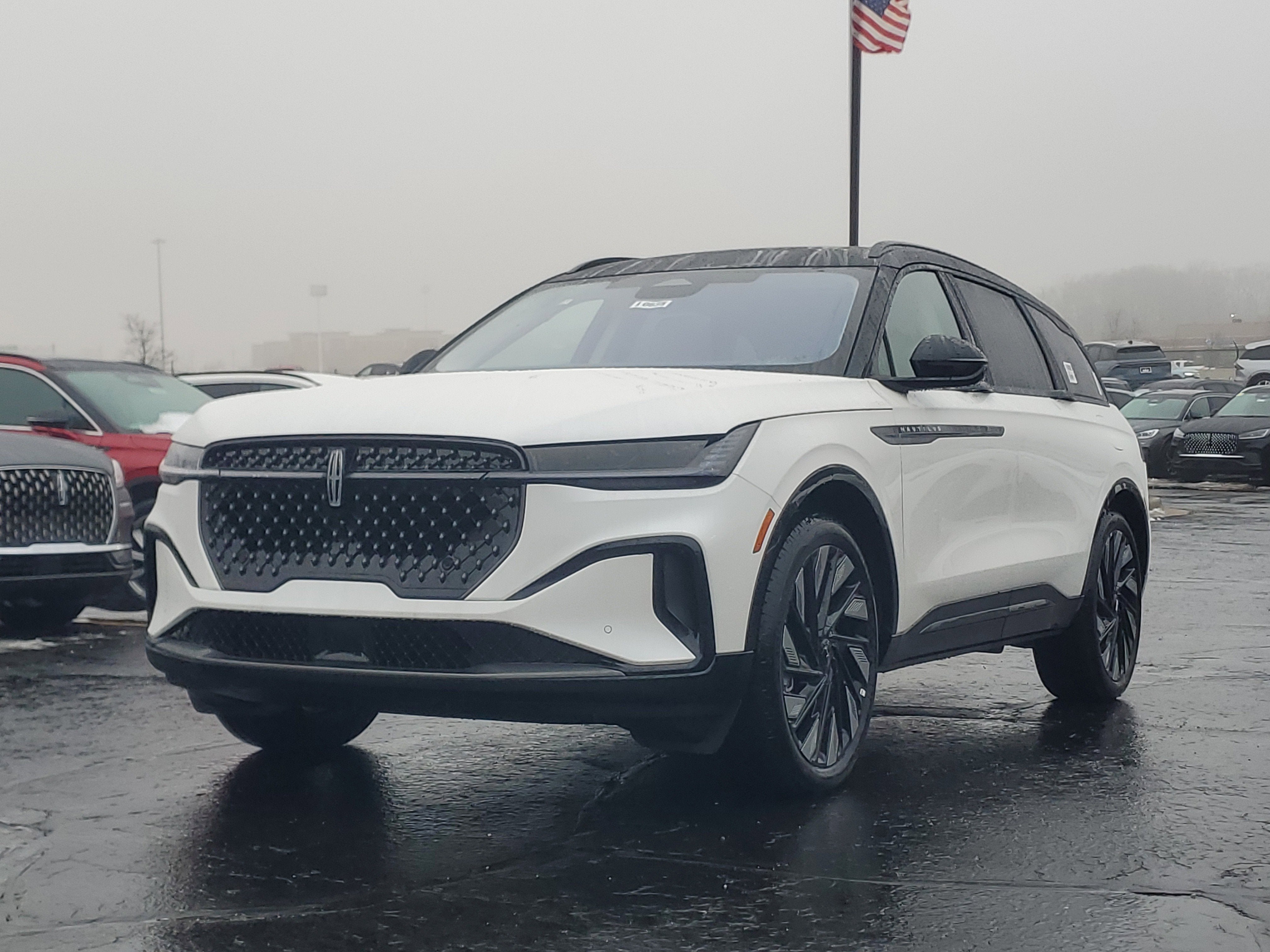 2026 Lincoln Nautilus Reserve Hybrid