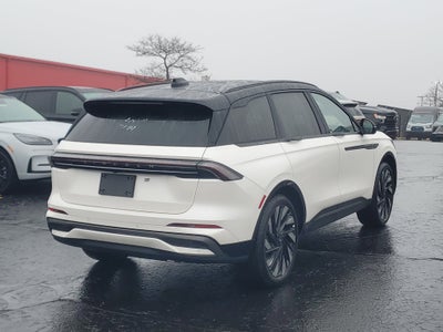 2026 Lincoln Nautilus Reserve Hybrid