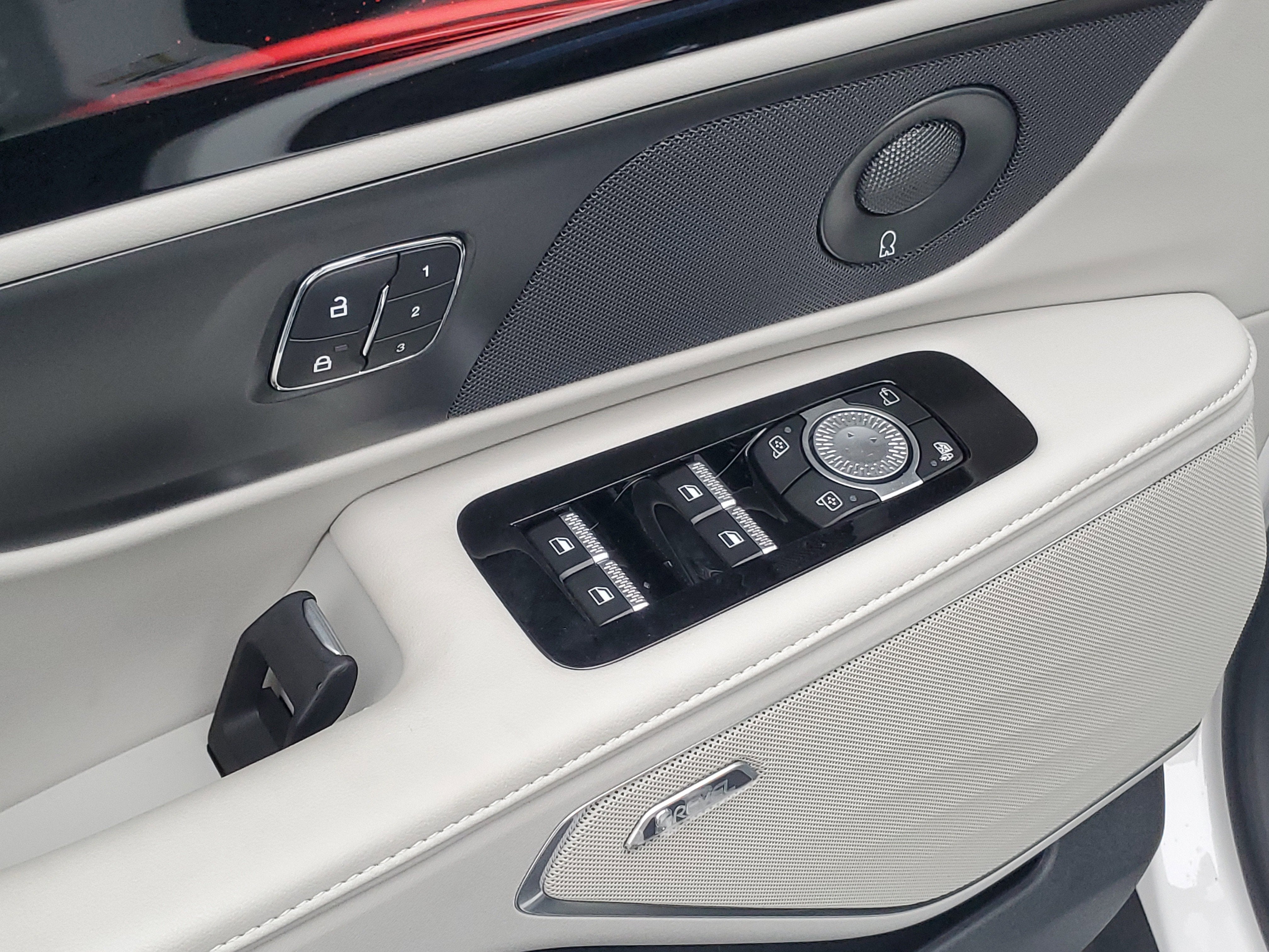 2026 Lincoln Nautilus Reserve Hybrid