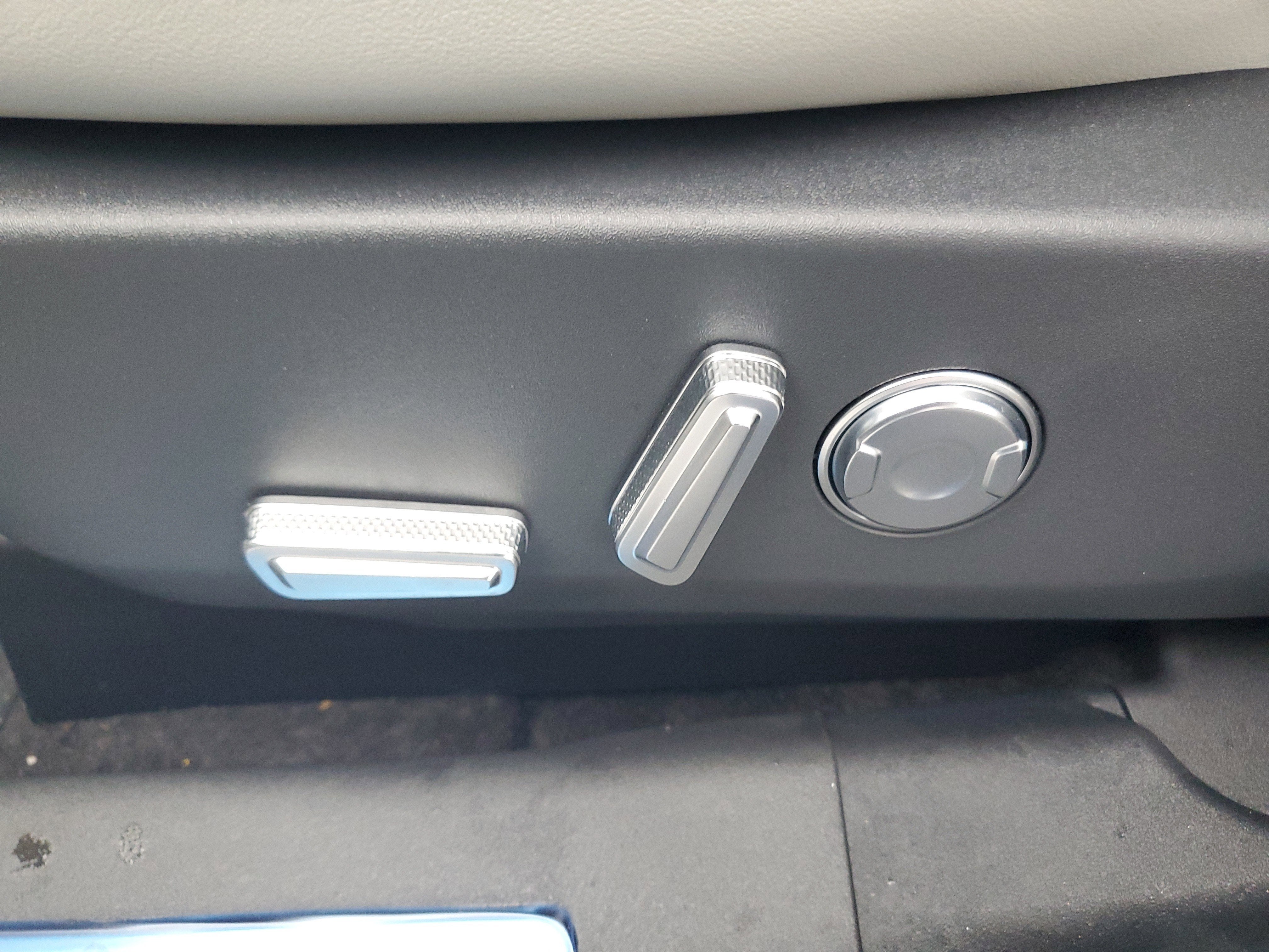 2026 Lincoln Nautilus Reserve Hybrid