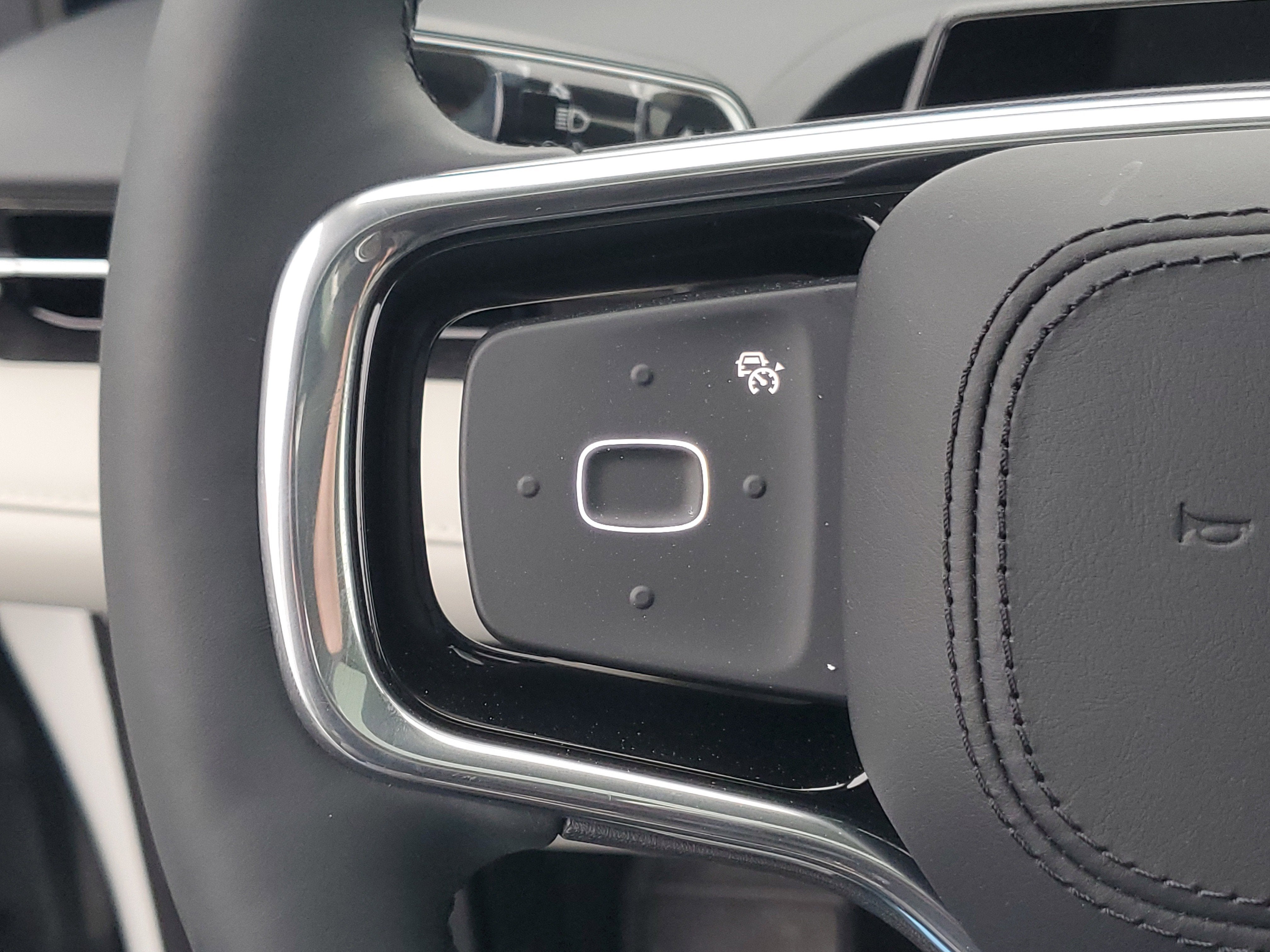 2026 Lincoln Nautilus Reserve Hybrid