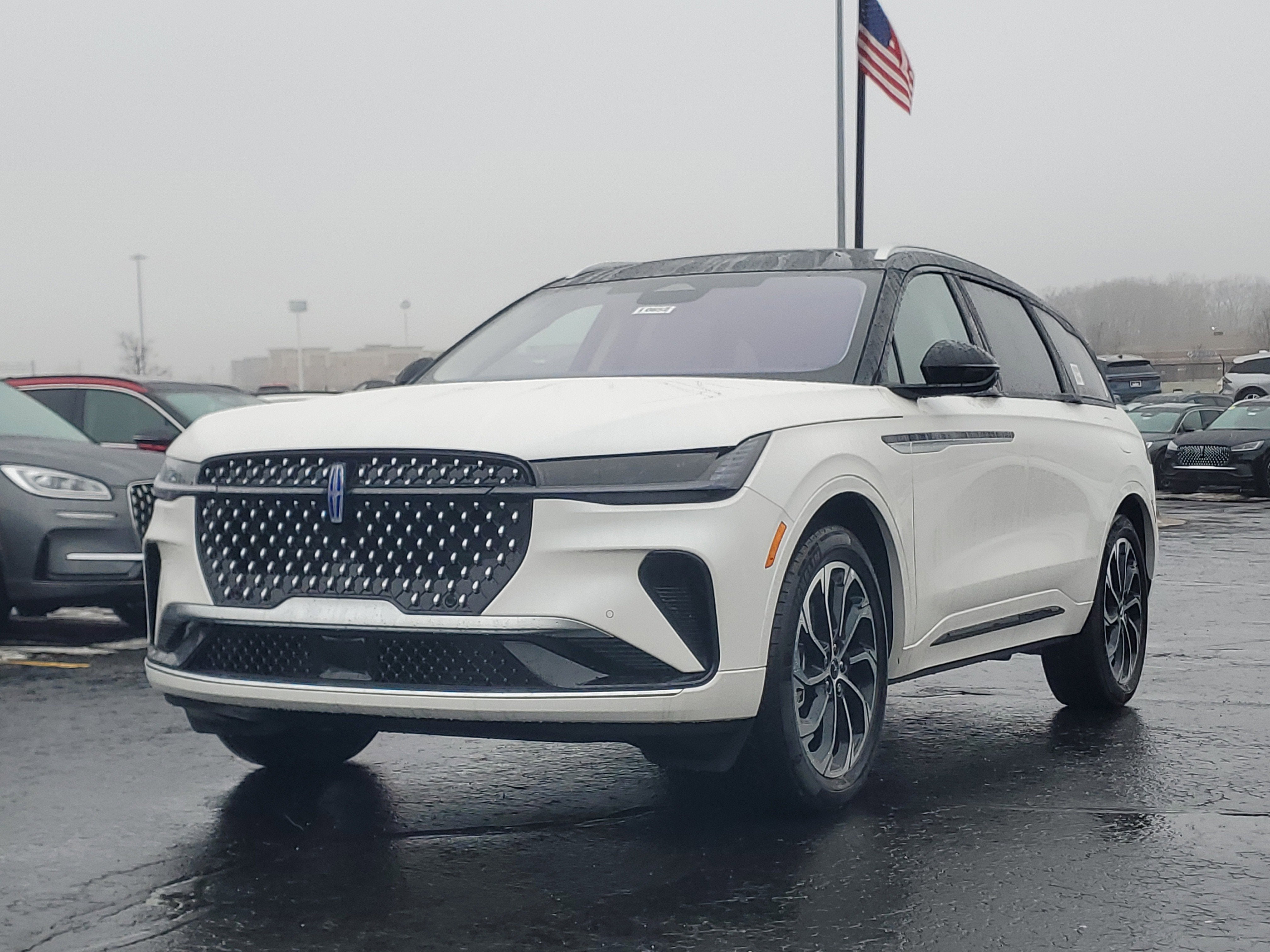 2026 Lincoln Nautilus Reserve Hybrid