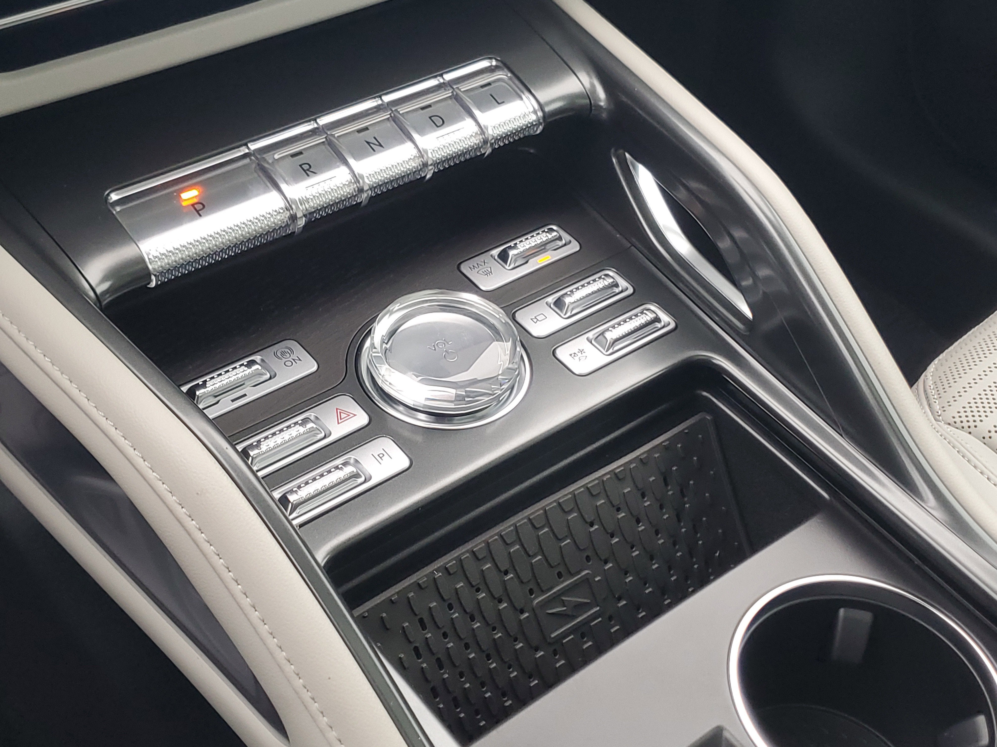 2026 Lincoln Nautilus Reserve Hybrid