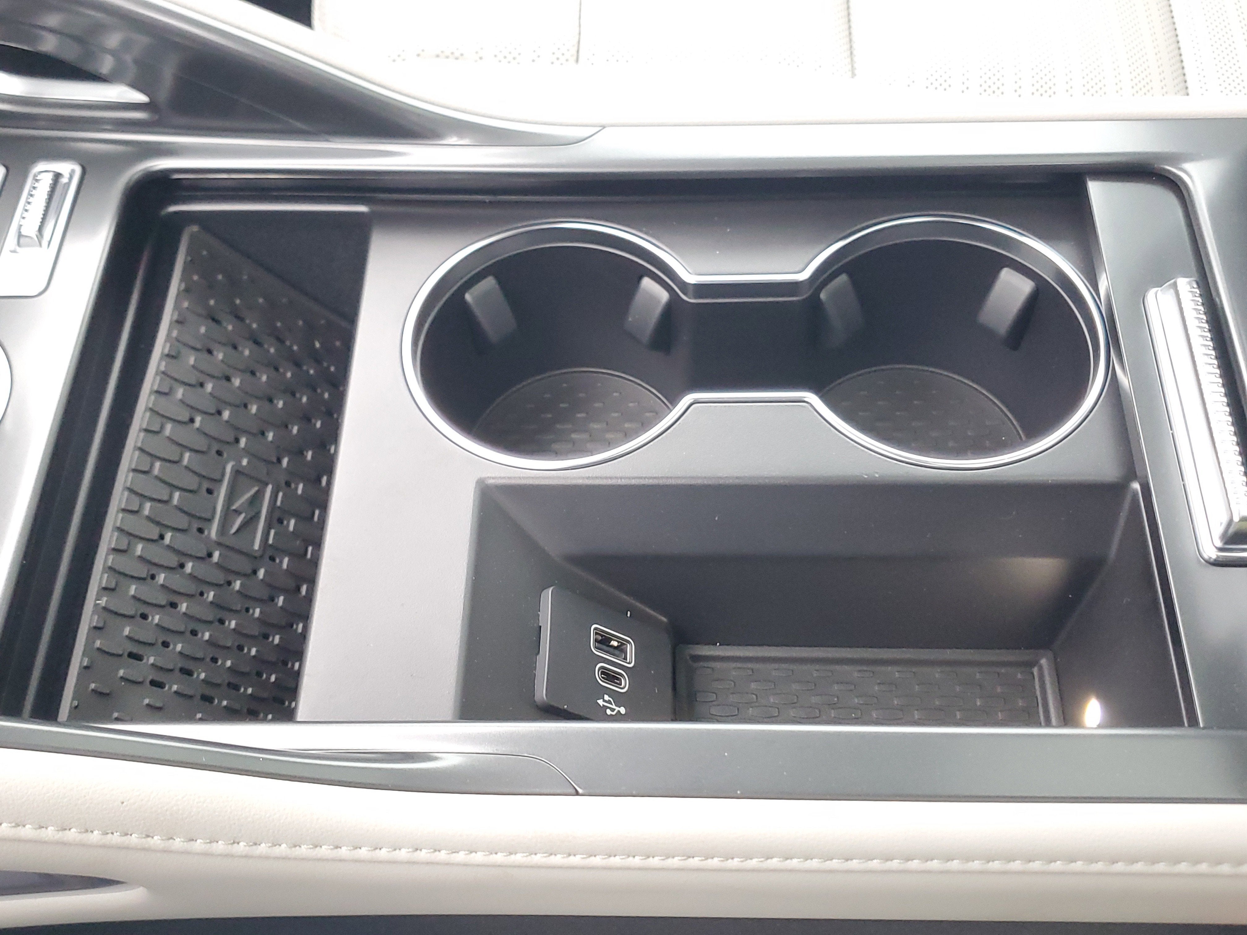 2026 Lincoln Nautilus Reserve Hybrid