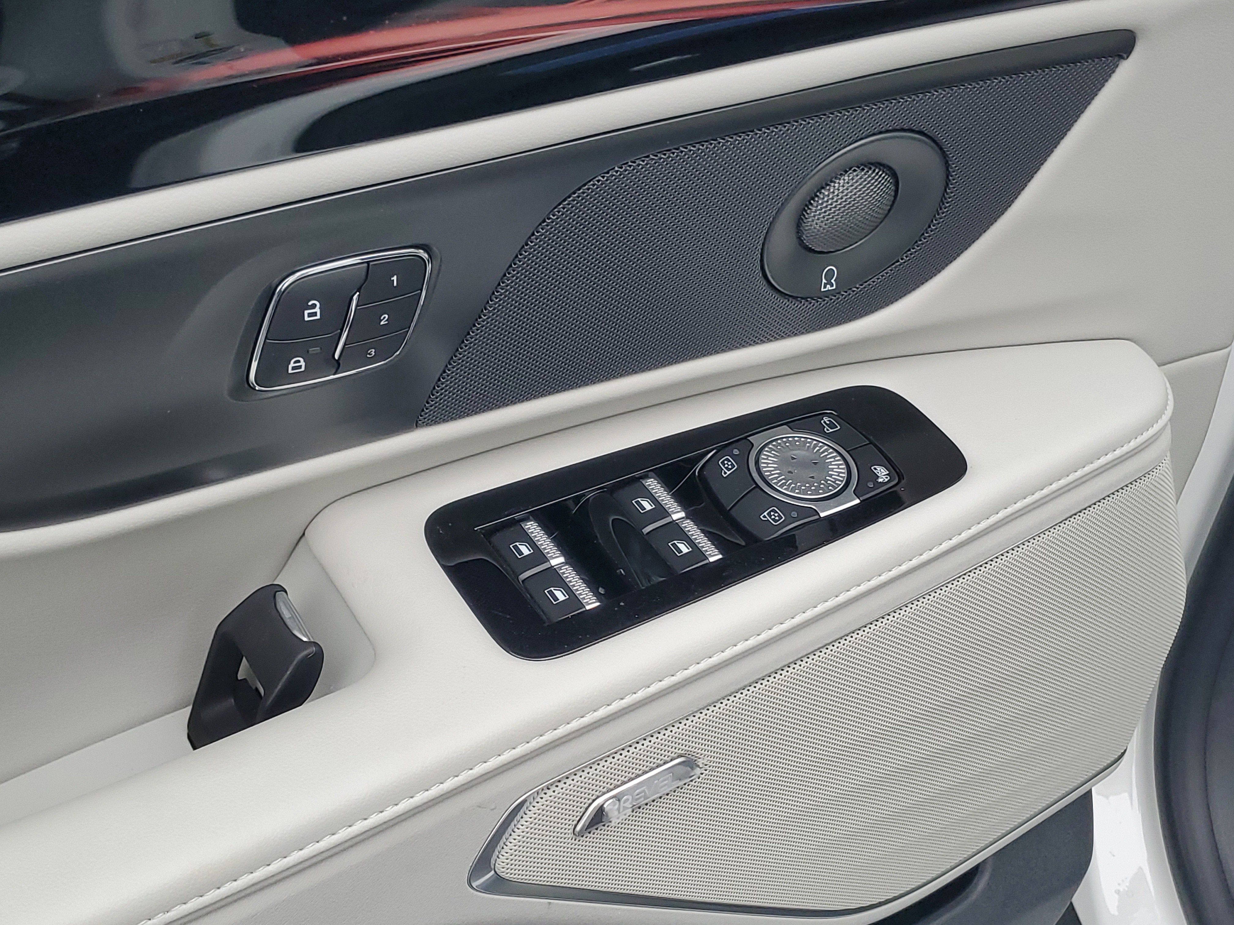 2026 Lincoln Nautilus Reserve Hybrid