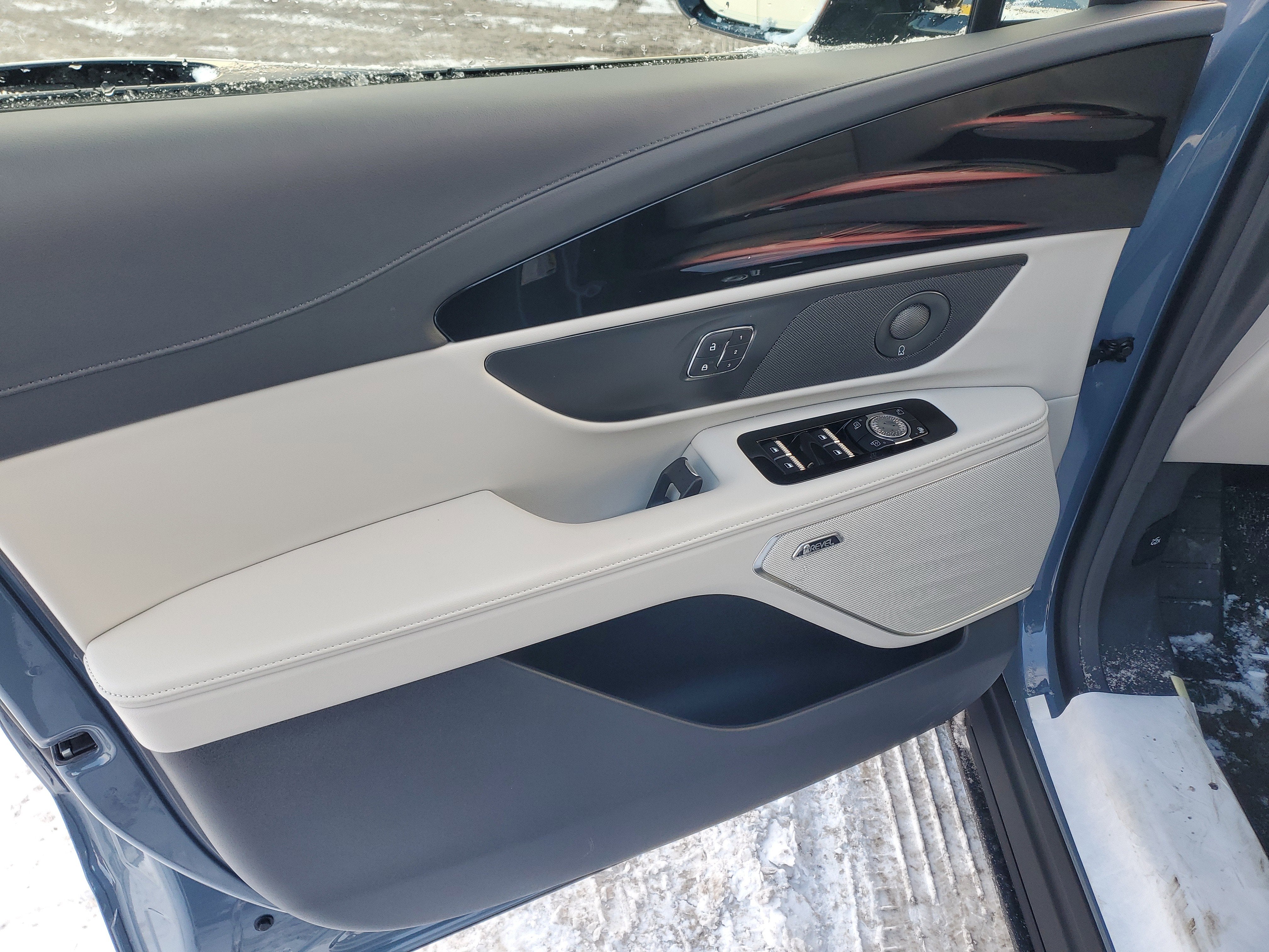 2026 Lincoln Nautilus Reserve Hybrid