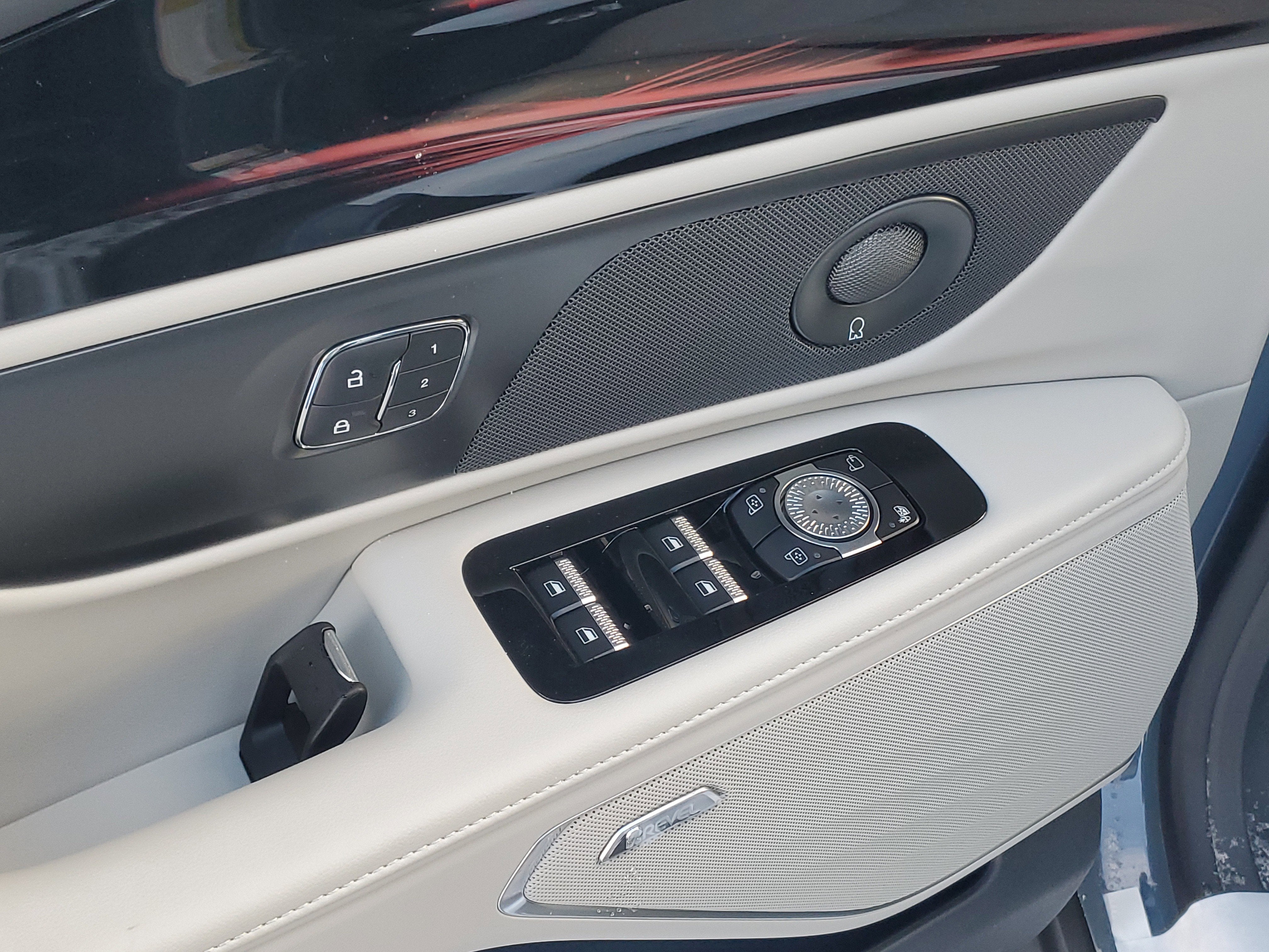 2026 Lincoln Nautilus Reserve Hybrid