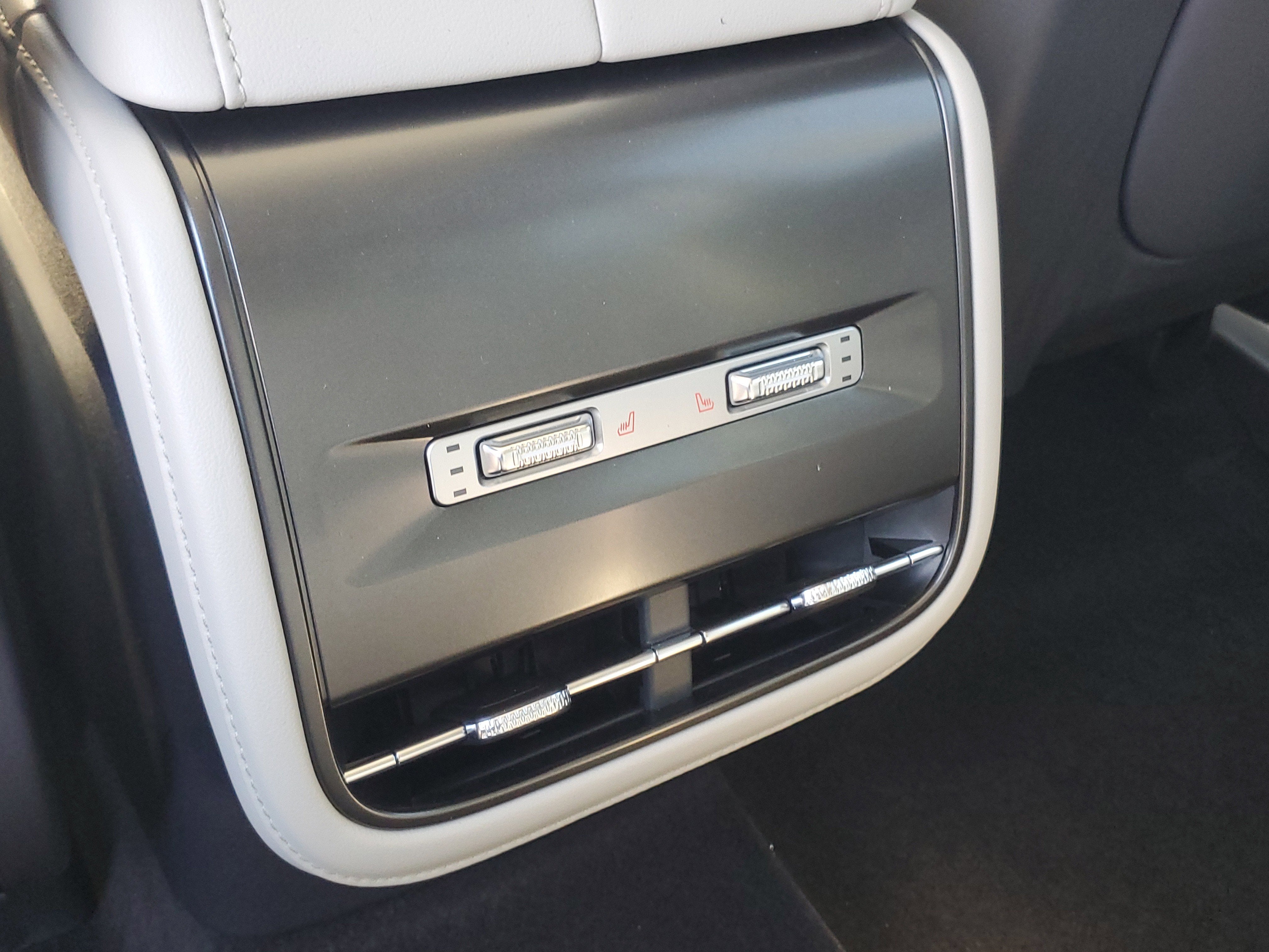 2026 Lincoln Nautilus Reserve Hybrid