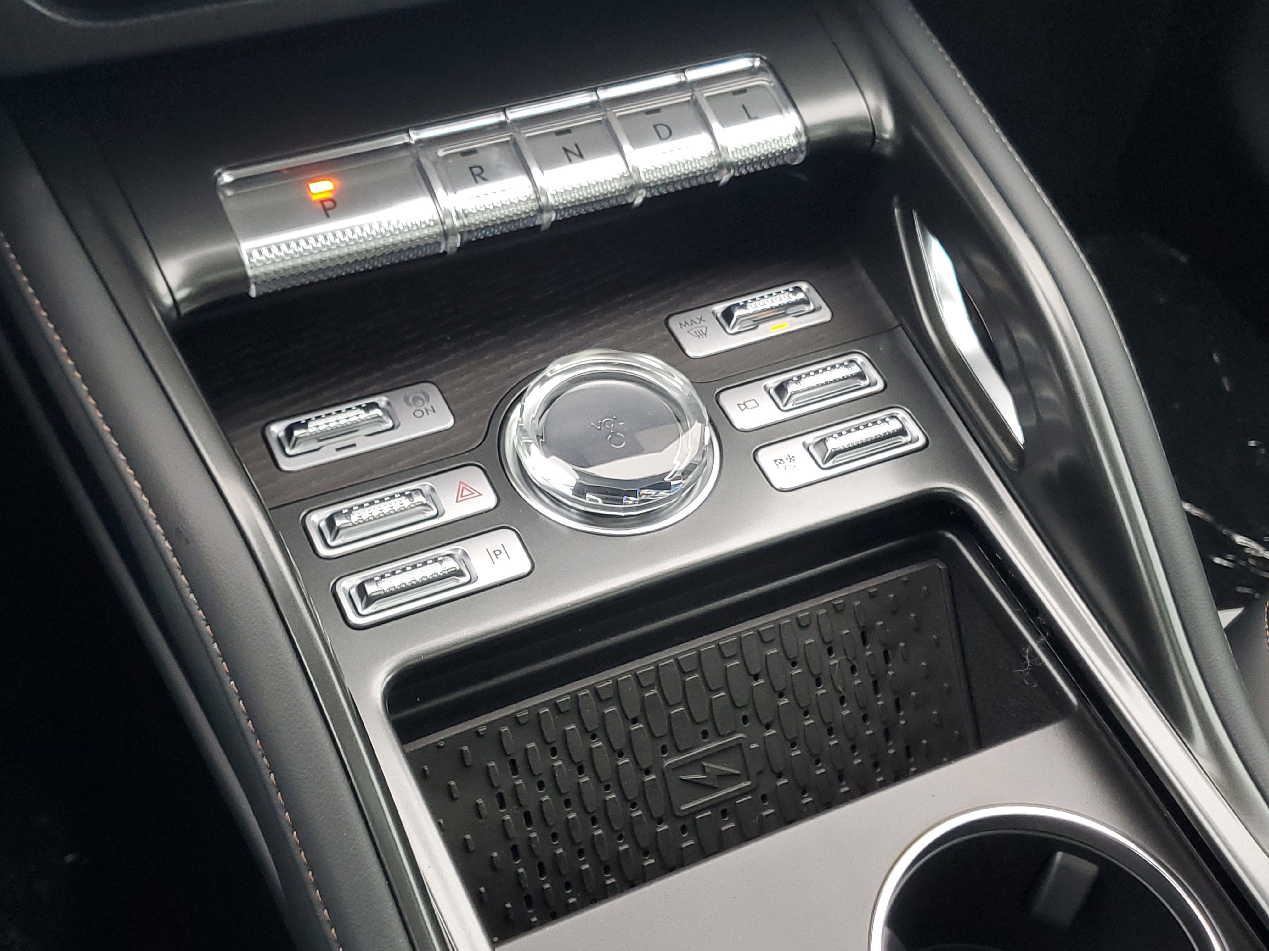 2026 Lincoln Nautilus Reserve Hybrid