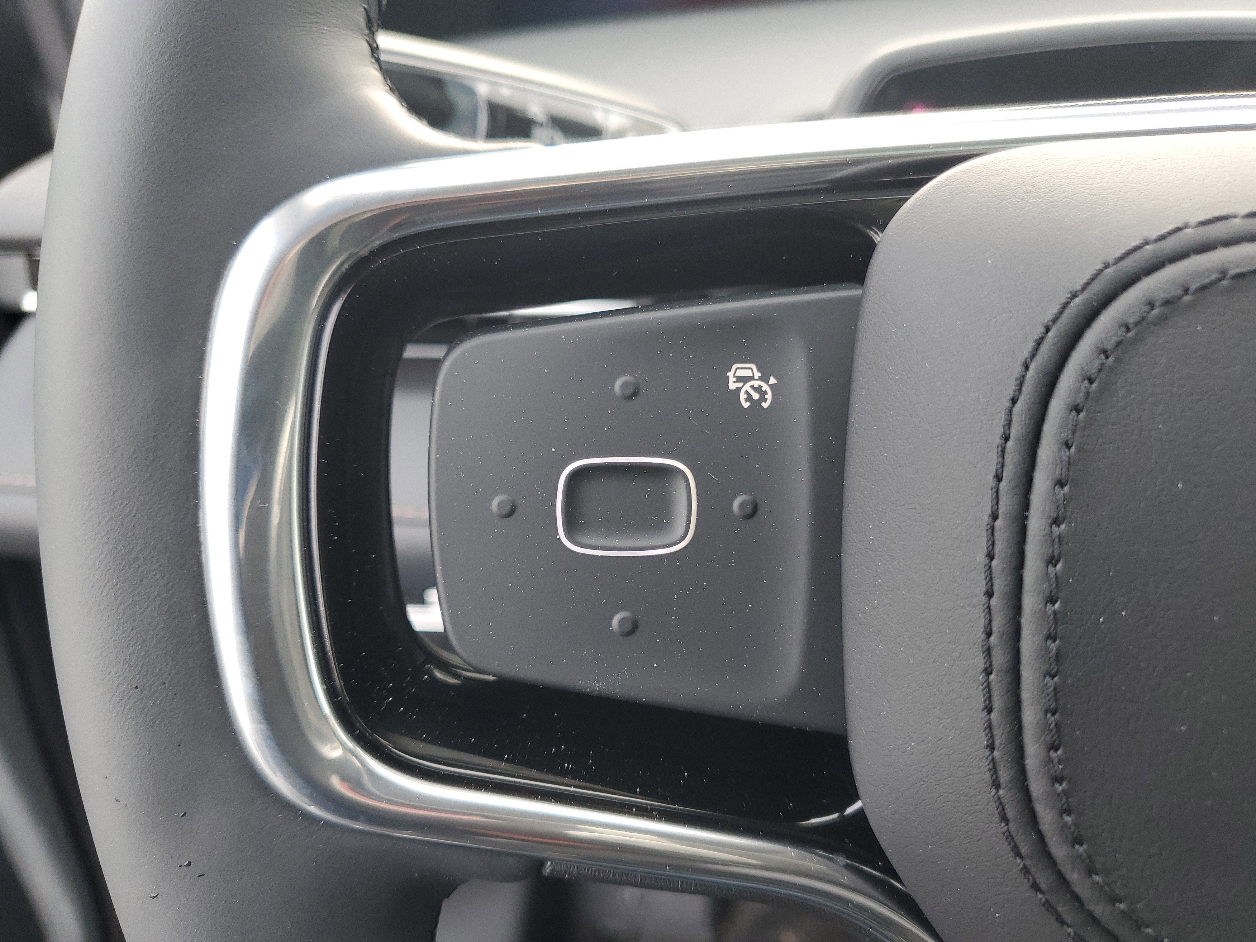 2026 Lincoln Nautilus Reserve Hybrid