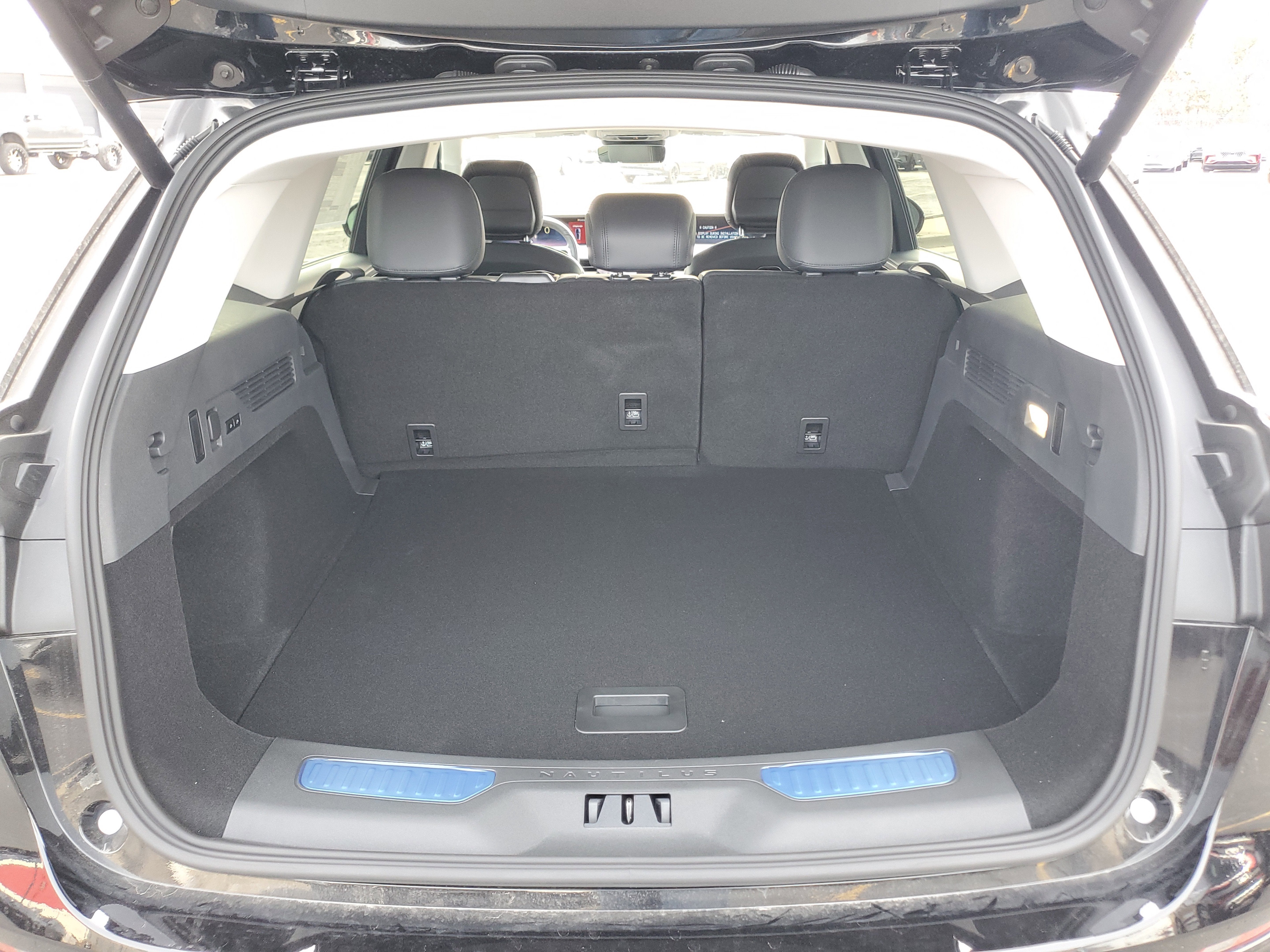 2025 Lincoln Nautilus Reserve