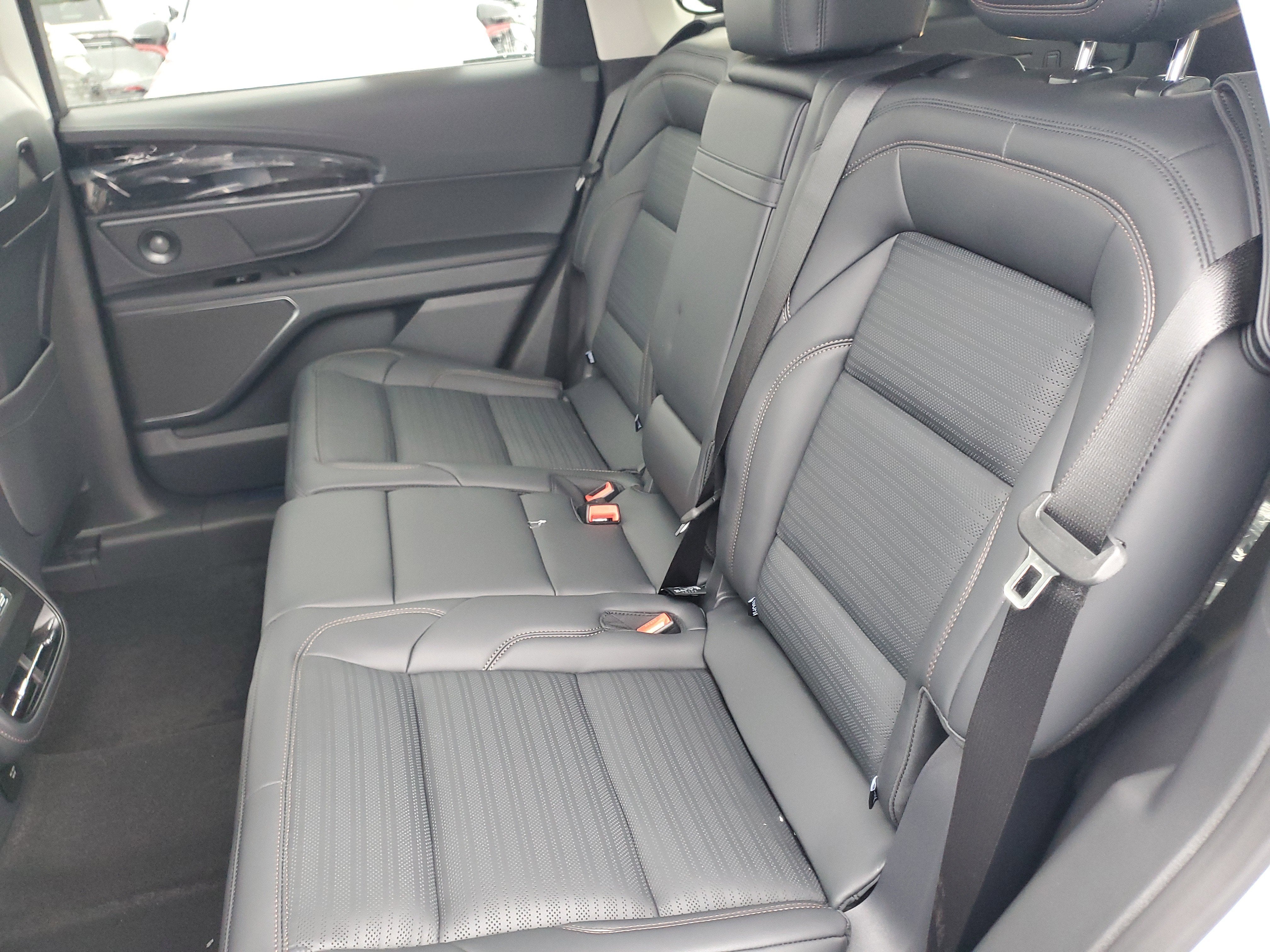 2026 Lincoln Nautilus Reserve Hybrid